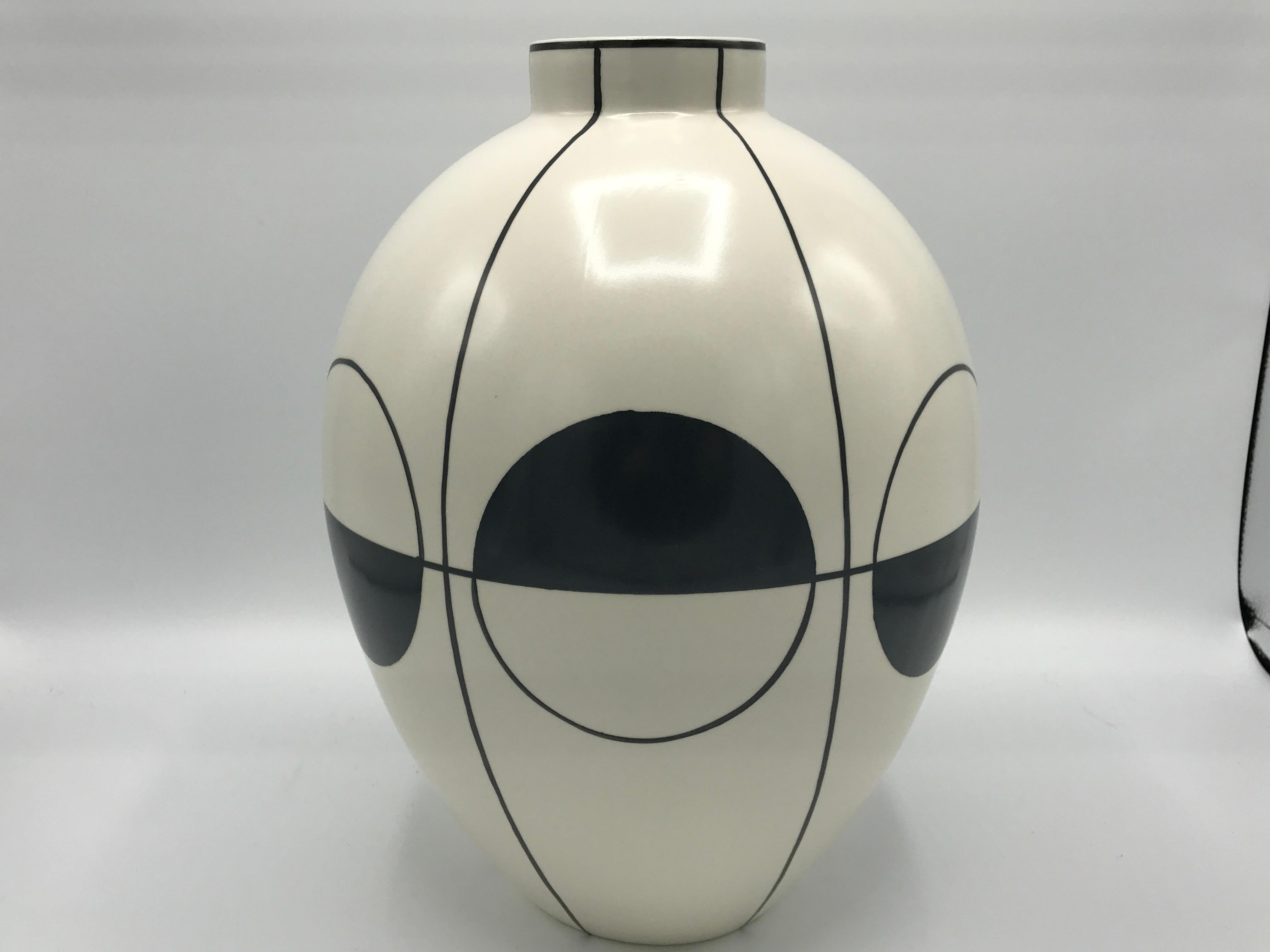 20th Century 1980s Modern Gray and White Ceramic Vase