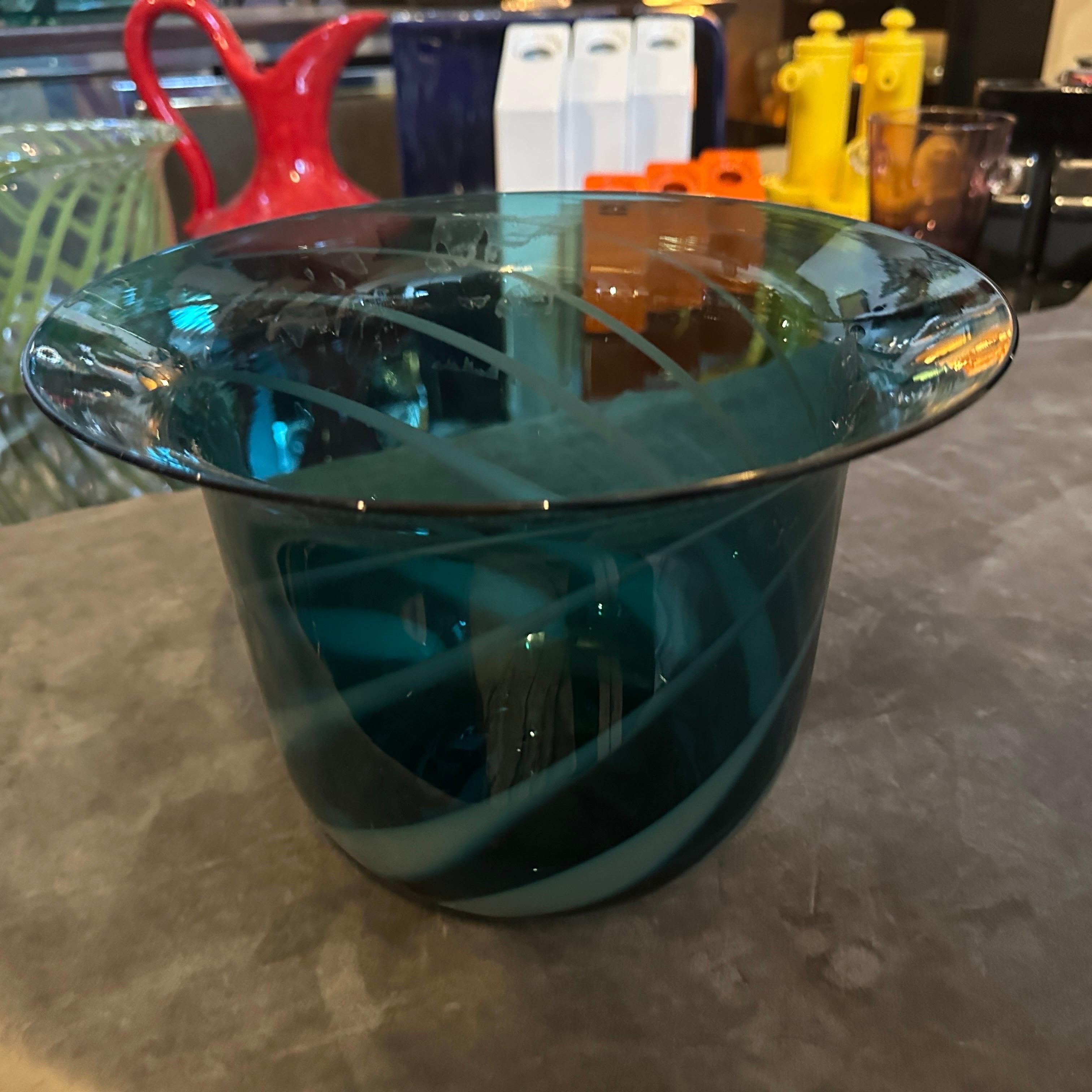 Vaso moderno anni '80 in vetro di Murano verde e grigio soffiato a mano di Venini in vendita 3