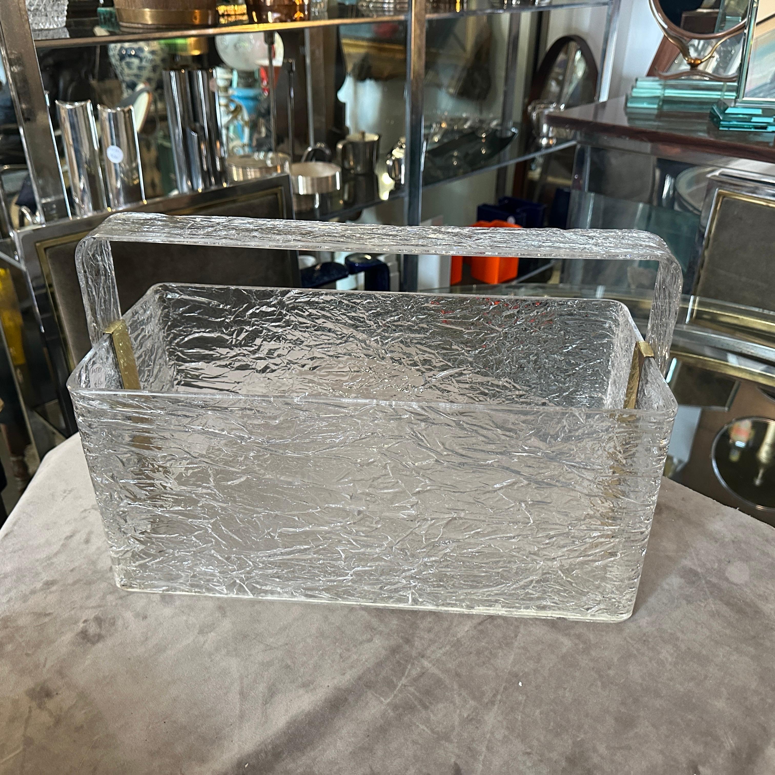 1980s Modern Iced Lucite and Brass Italian Design Magazine Rack by Cavinato For Sale 2