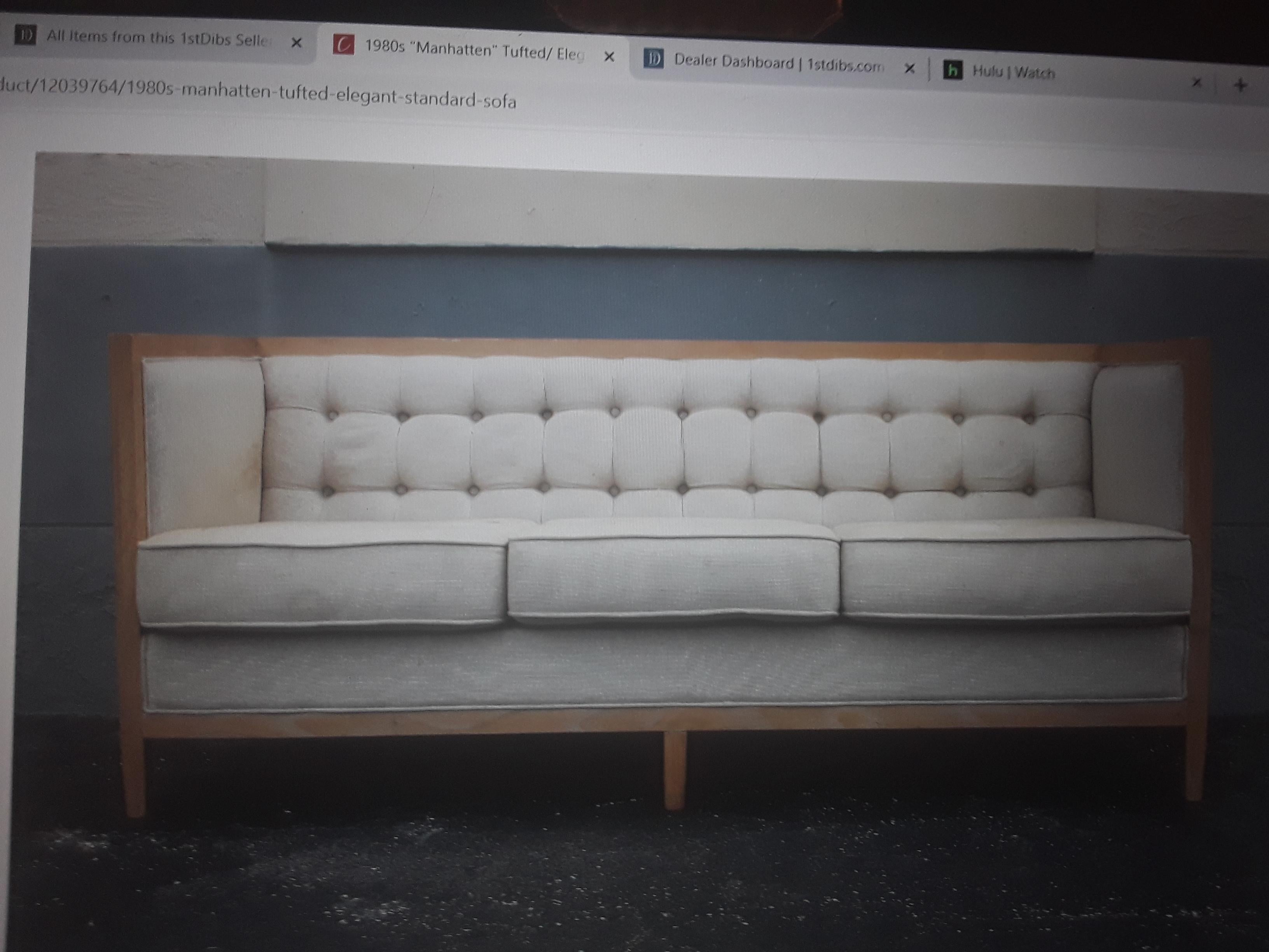1980's Modern Manhattan Elegant Tufted Standard Sofa For Sale 6