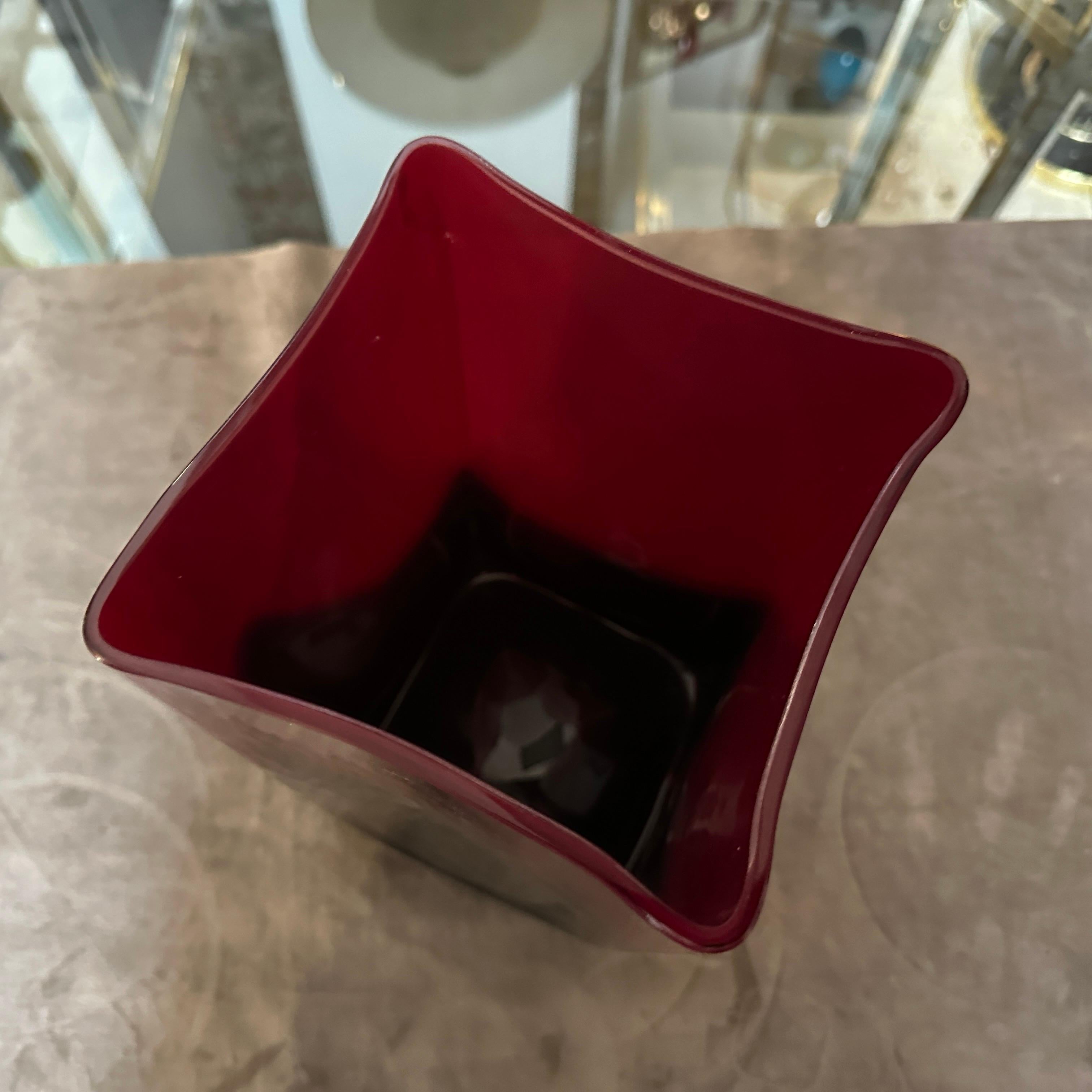 Vaso moderno anni '80 in vetro di Murano rosso e nero di Carlo Moretti In condizioni ottime in vendita a Aci Castello, IT