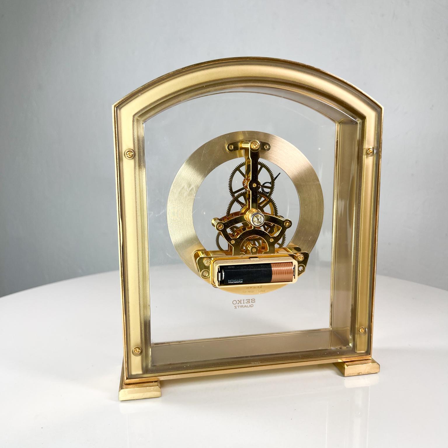 1980s Modern Seiko Quartz Skeleton Desk Clock in Brass For Sale 6