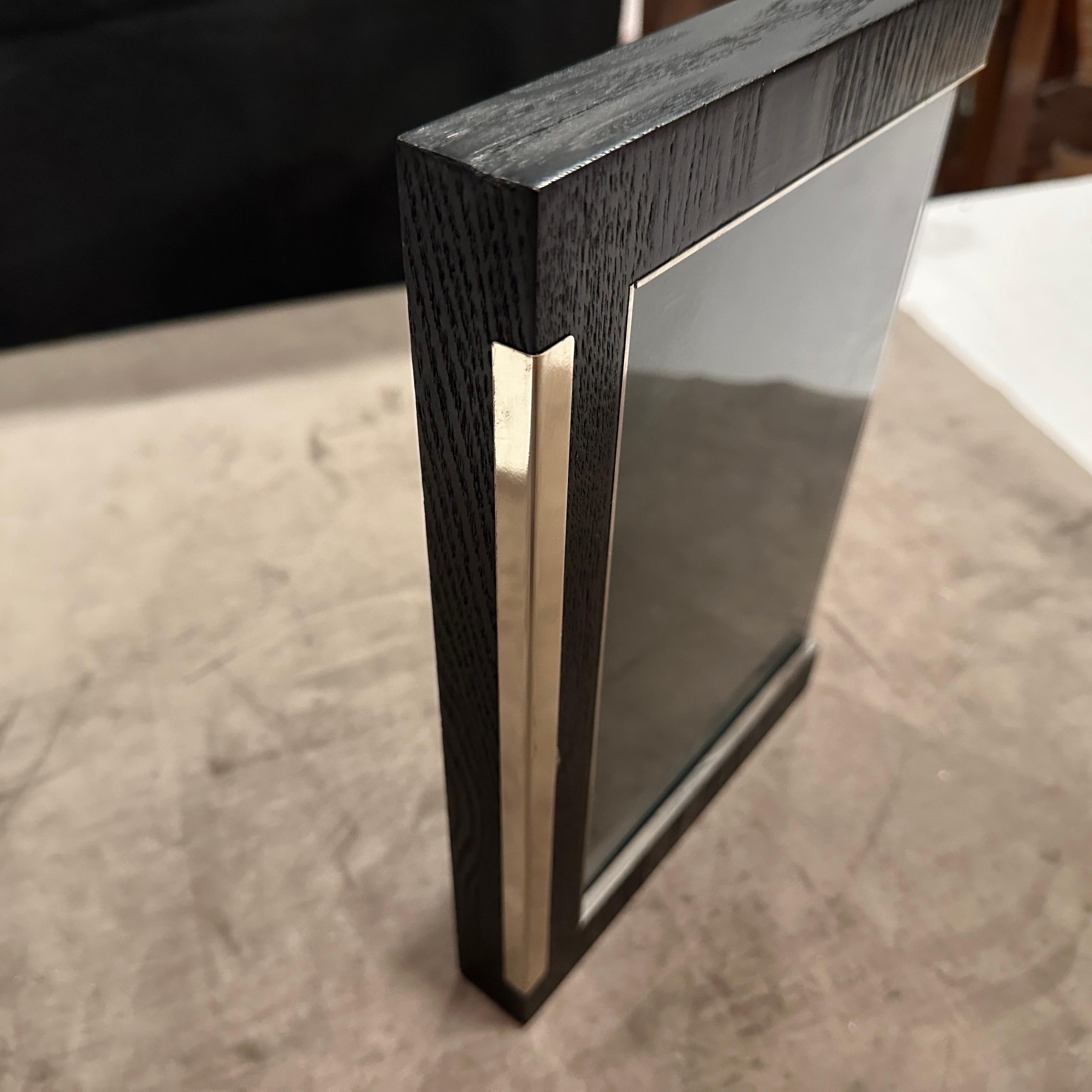 Italiano Cornice moderna degli anni '80 in argento sterling e legno ebanizzato di Silvan in vendita