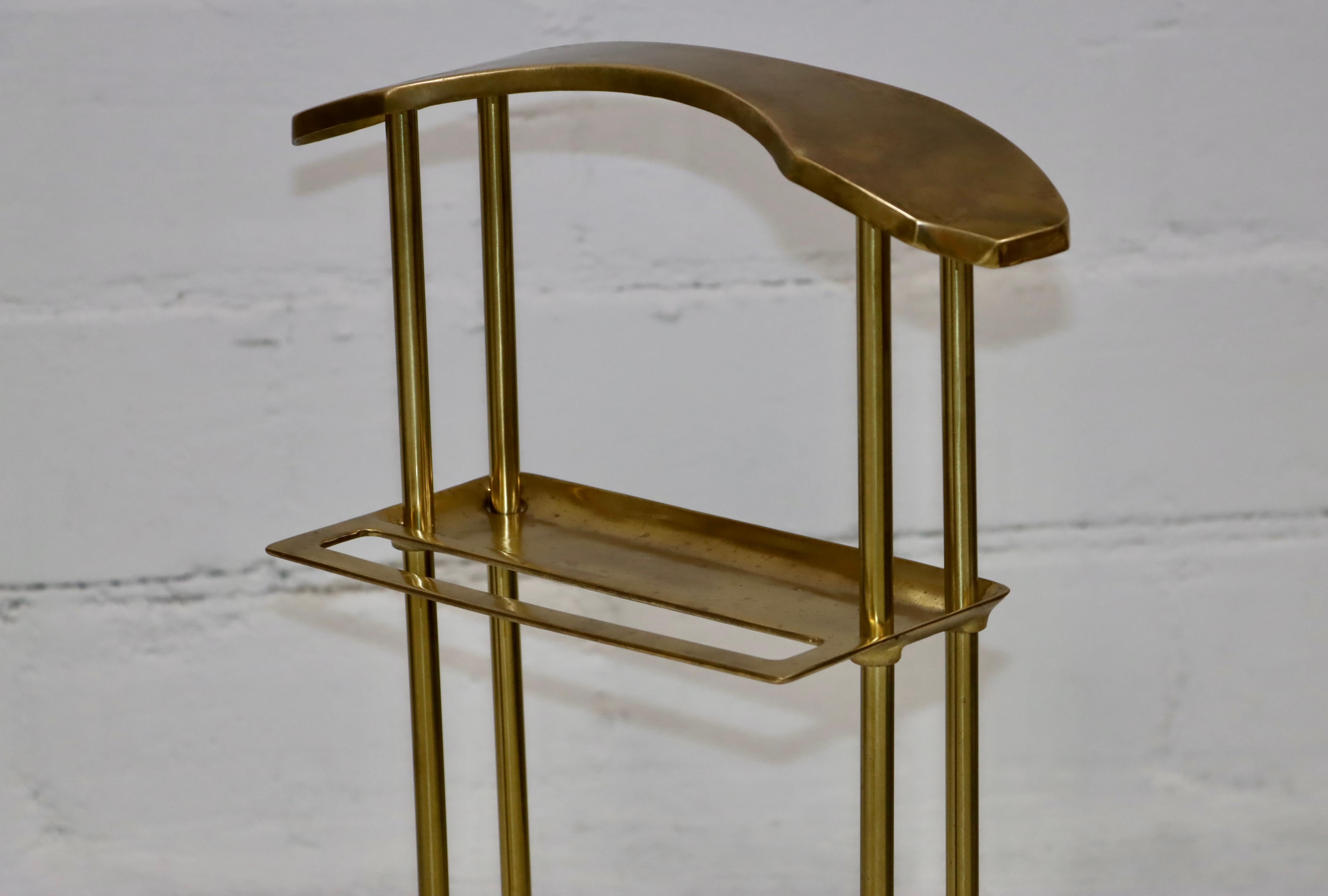 1980's Modernist Brass Valet Stand By Decorative Crafts Inc. For Sale 6