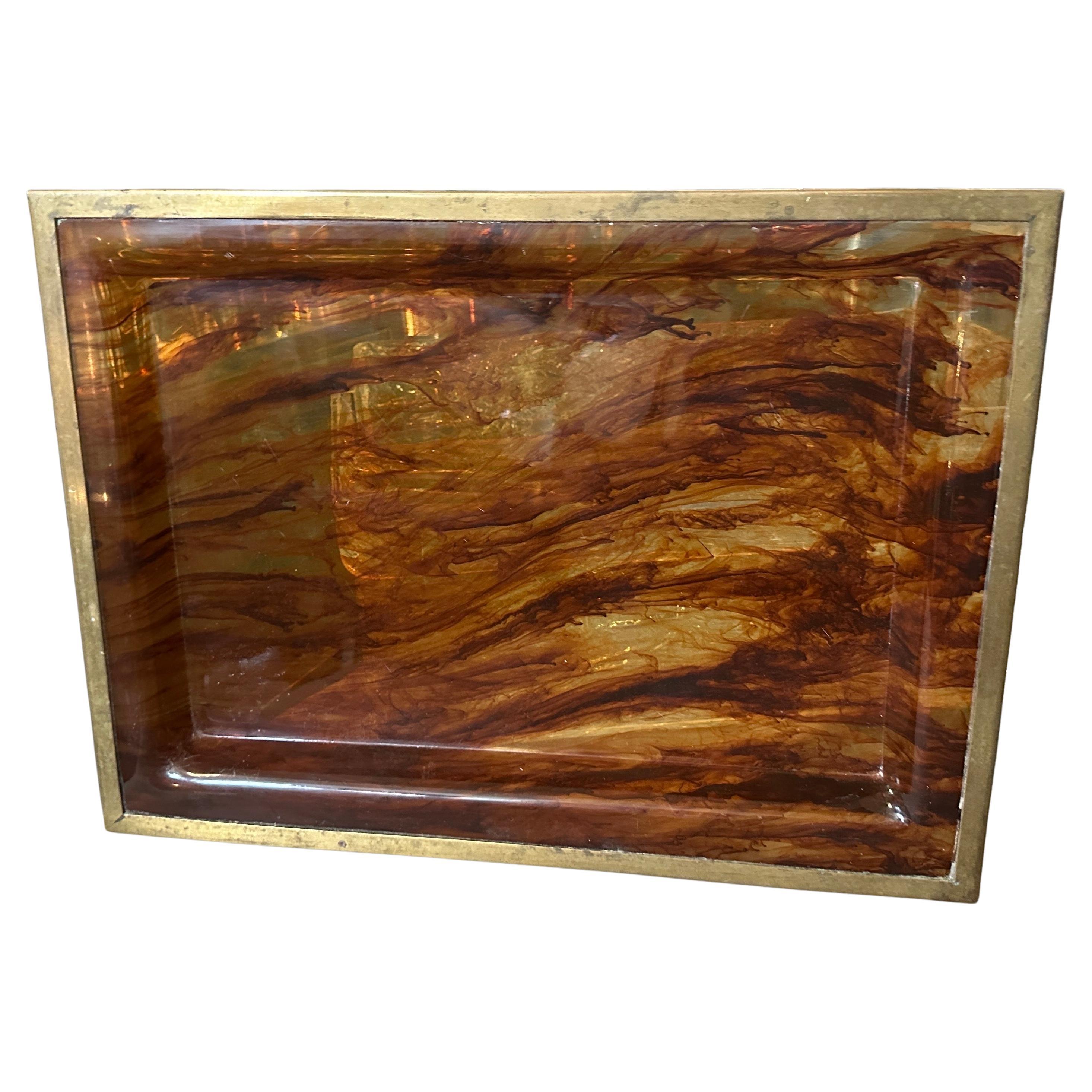 Plateau italien moderniste en lucite écaille de tortue fausse des années 1980 par Ulderico Cavinato en vente