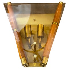 Aplique italiano modernista de cristal, madera y latón de los años 80