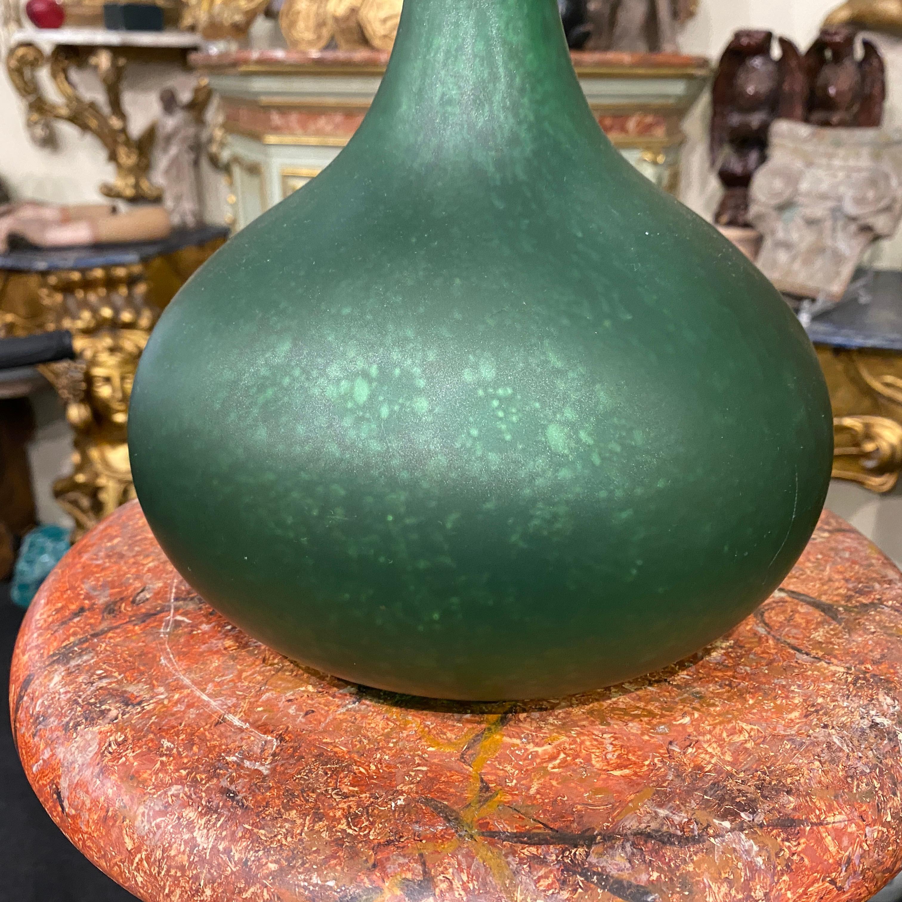 20th Century 1980s Modernist Green Murano Glass Tall Single Flower Vase