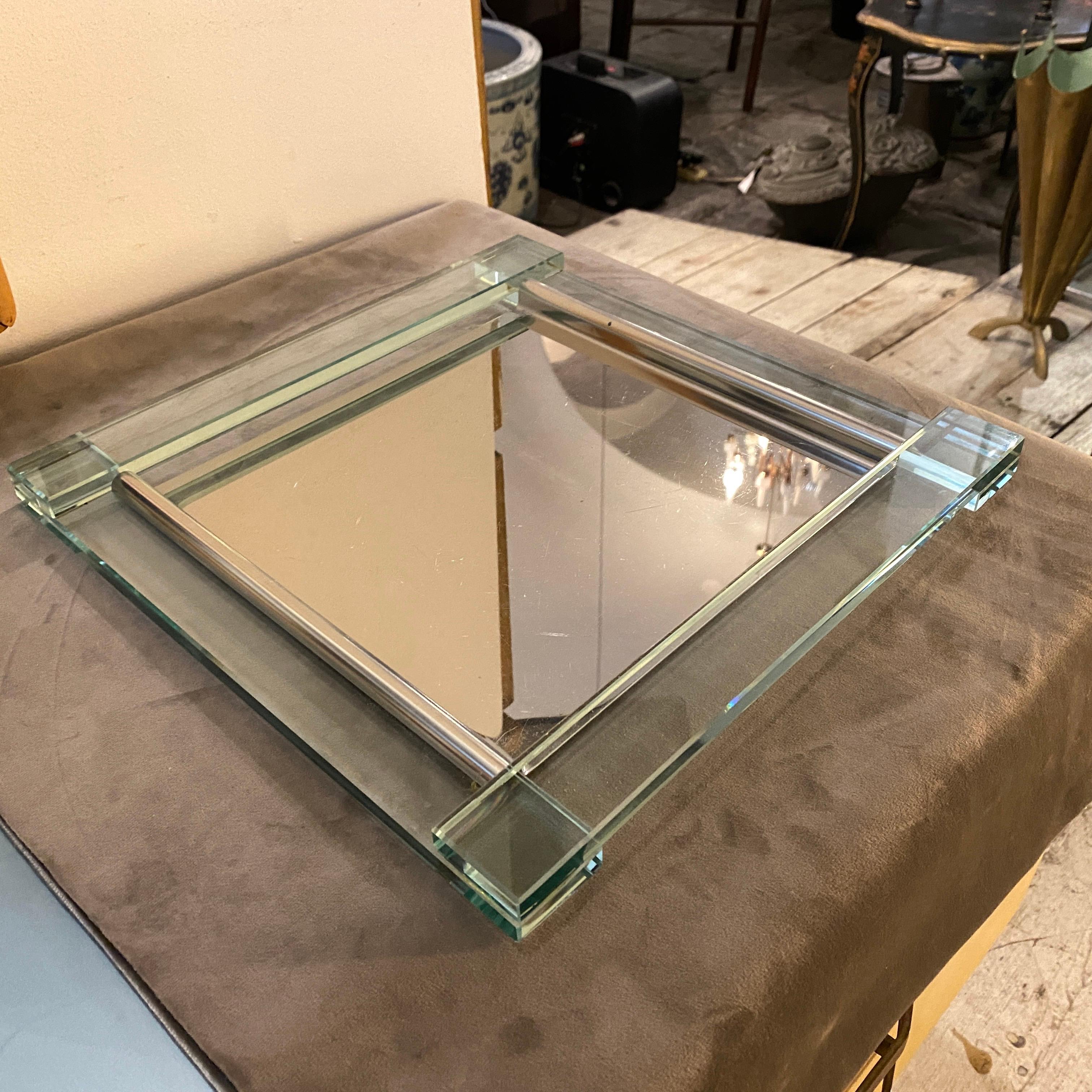 An Italian Design square tray, it's marked on a side, silver plated and heavy verde Nilo glass are in perfect conditions, the silver plated detachable part facilitates cleaning the item. This tray is a unique and elegant piece of serveware that is