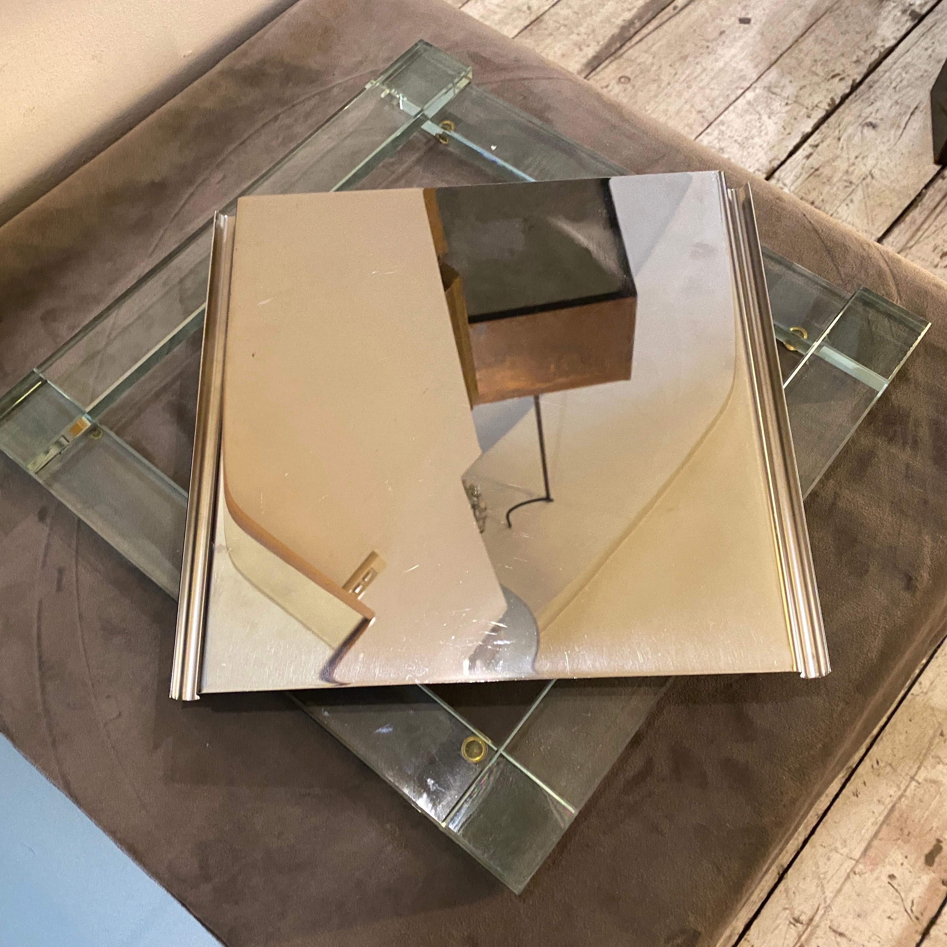 1980 Modernist Heavy Glass and Silver Plate Square Italian Tray (plateau italien carré en verre et métal argenté) Bon état - En vente à Aci Castello, IT