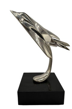 Escultura cromada Lockheed F-117 Nighthawk modernista de los años 80 con base de granito negro