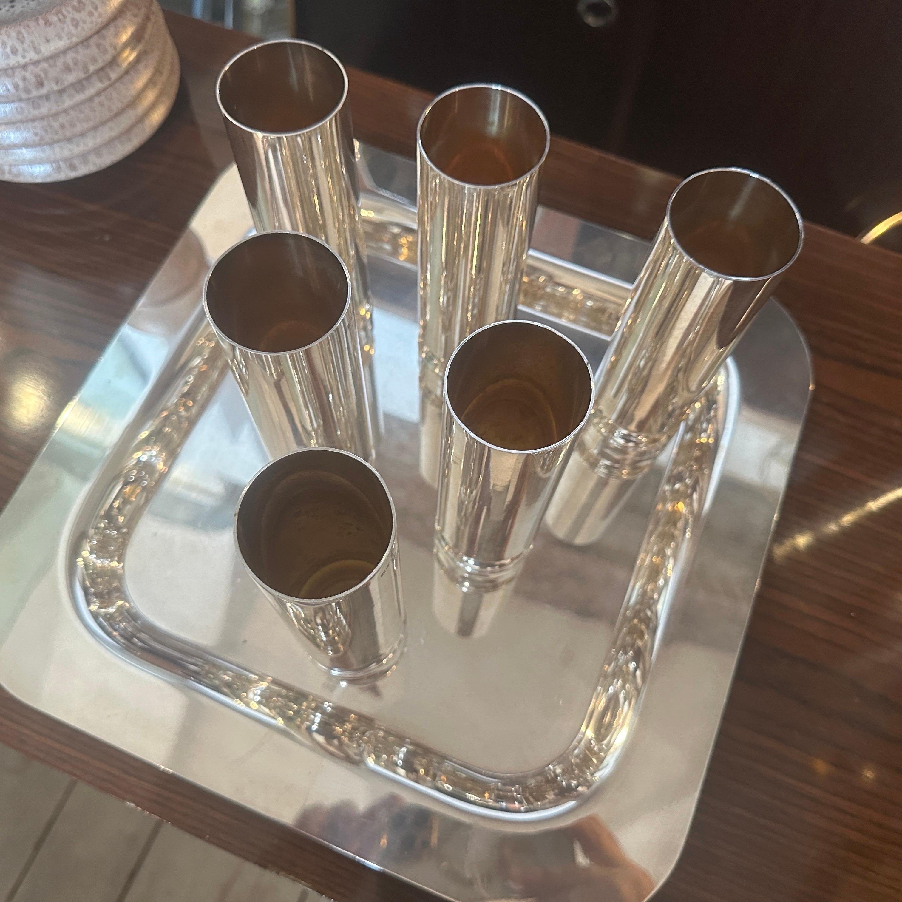 1980s Modernist Silver Plated Italian Square Tray and Champagne Flutes For Sale 1