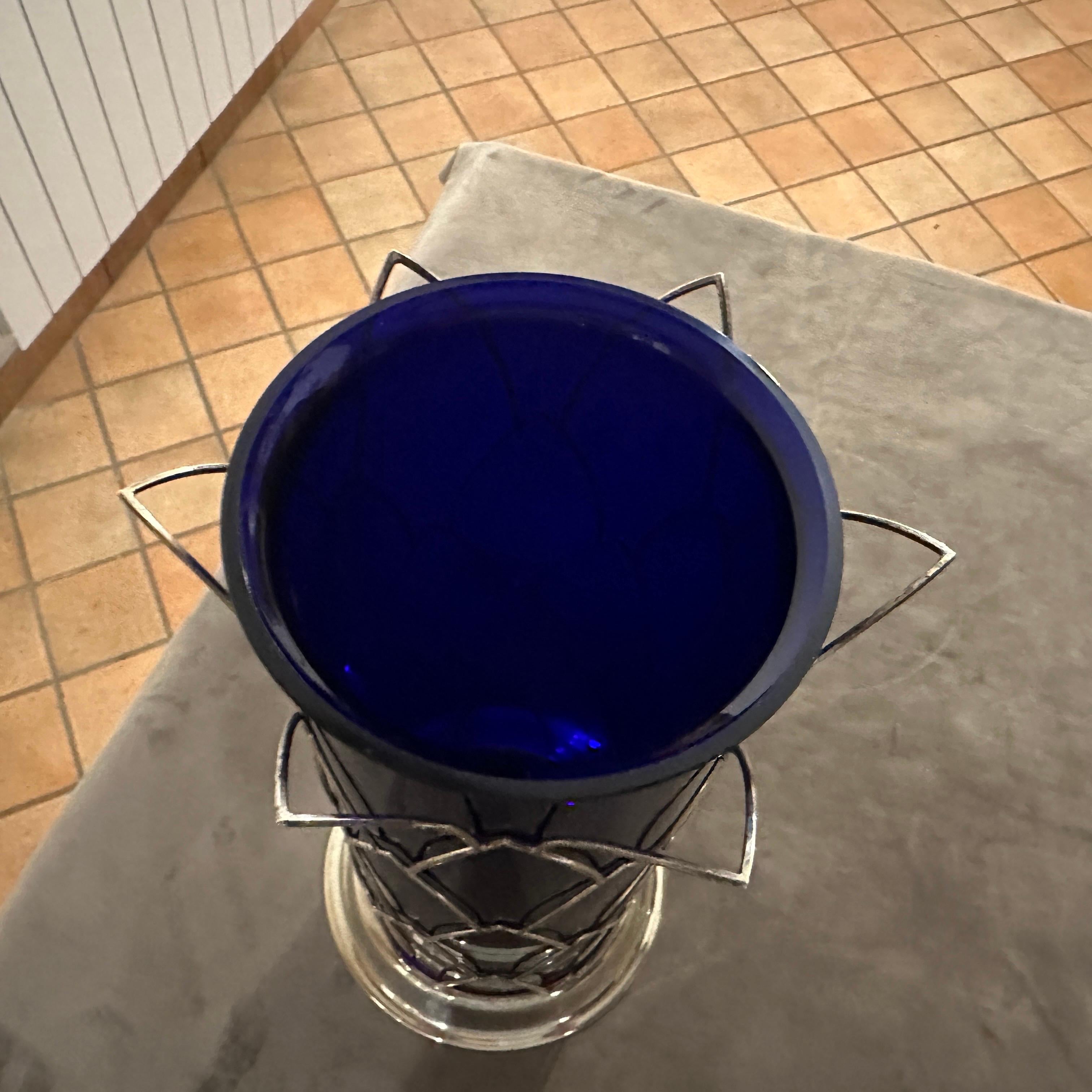 Modernistische Vase aus Sterlingsilber und blauem Murano-Glas von Cleto Munari aus den 1980er Jahren im Angebot 1