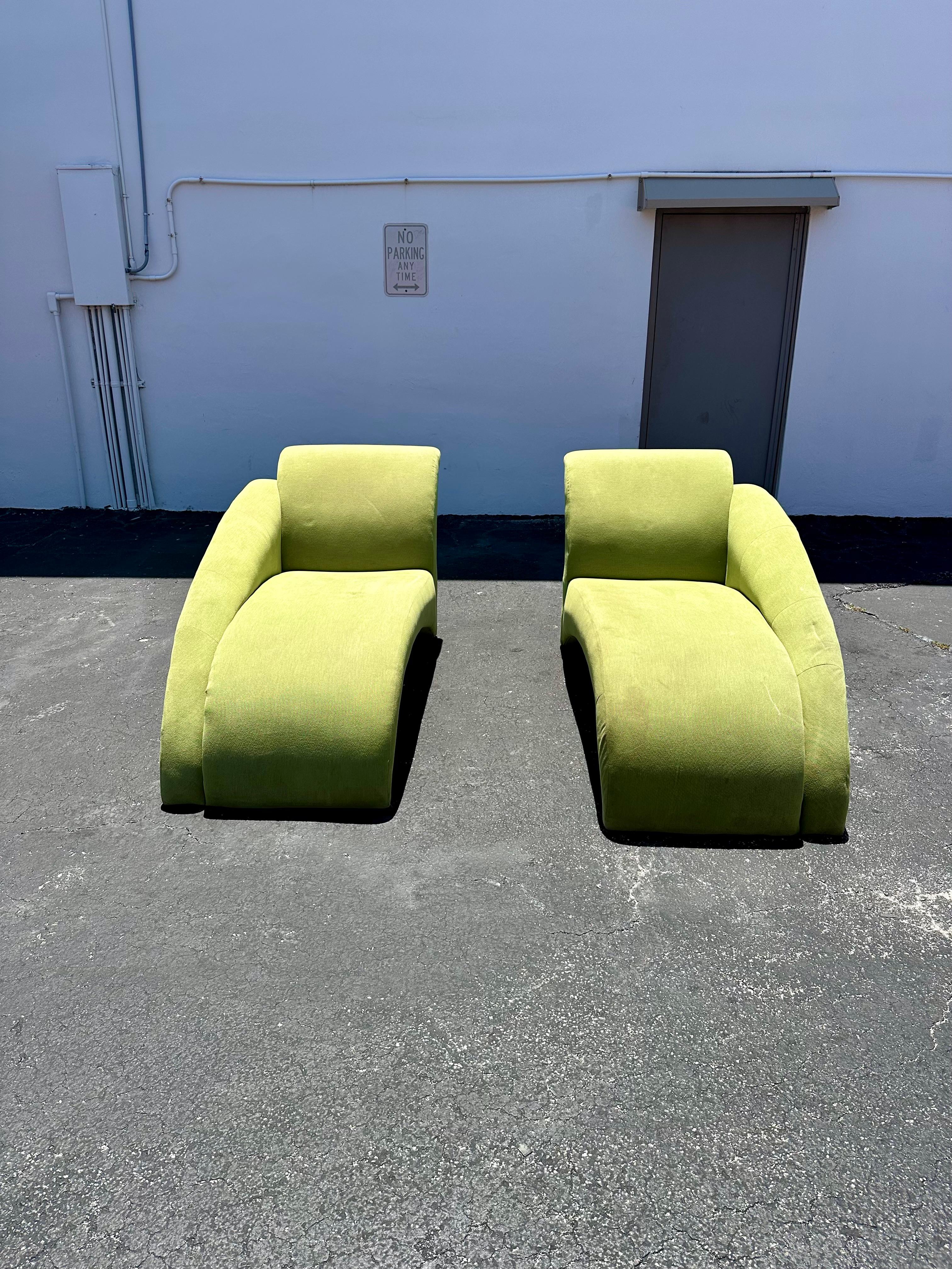 Post-Modern 1980s Modular Green Sculptural Curved Sofa Chaise Lounge, Set of 2 For Sale