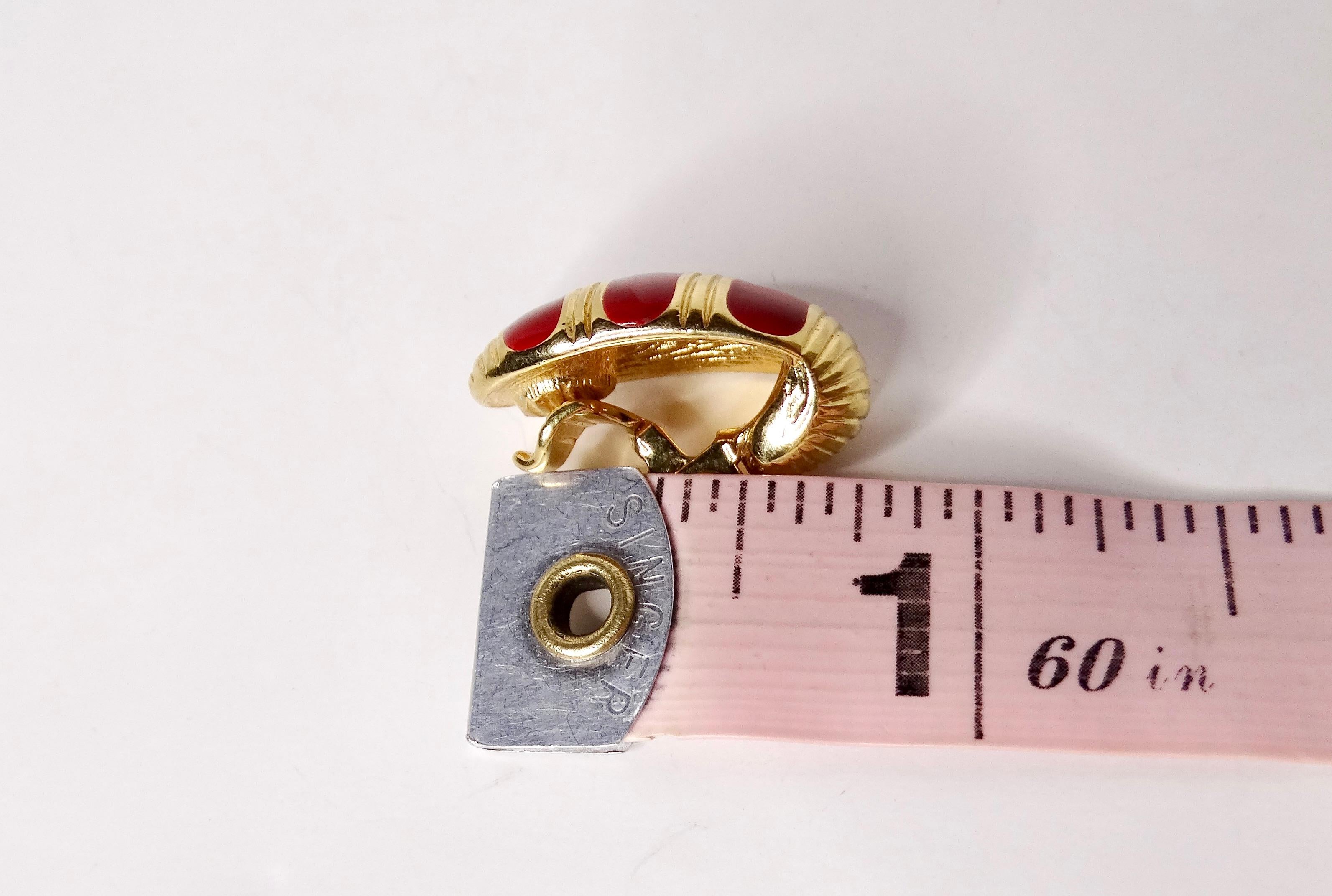Women's 1980s Monet Red Striped Enamel 18k Yellow Gold Plated Clip-On Earrings For Sale