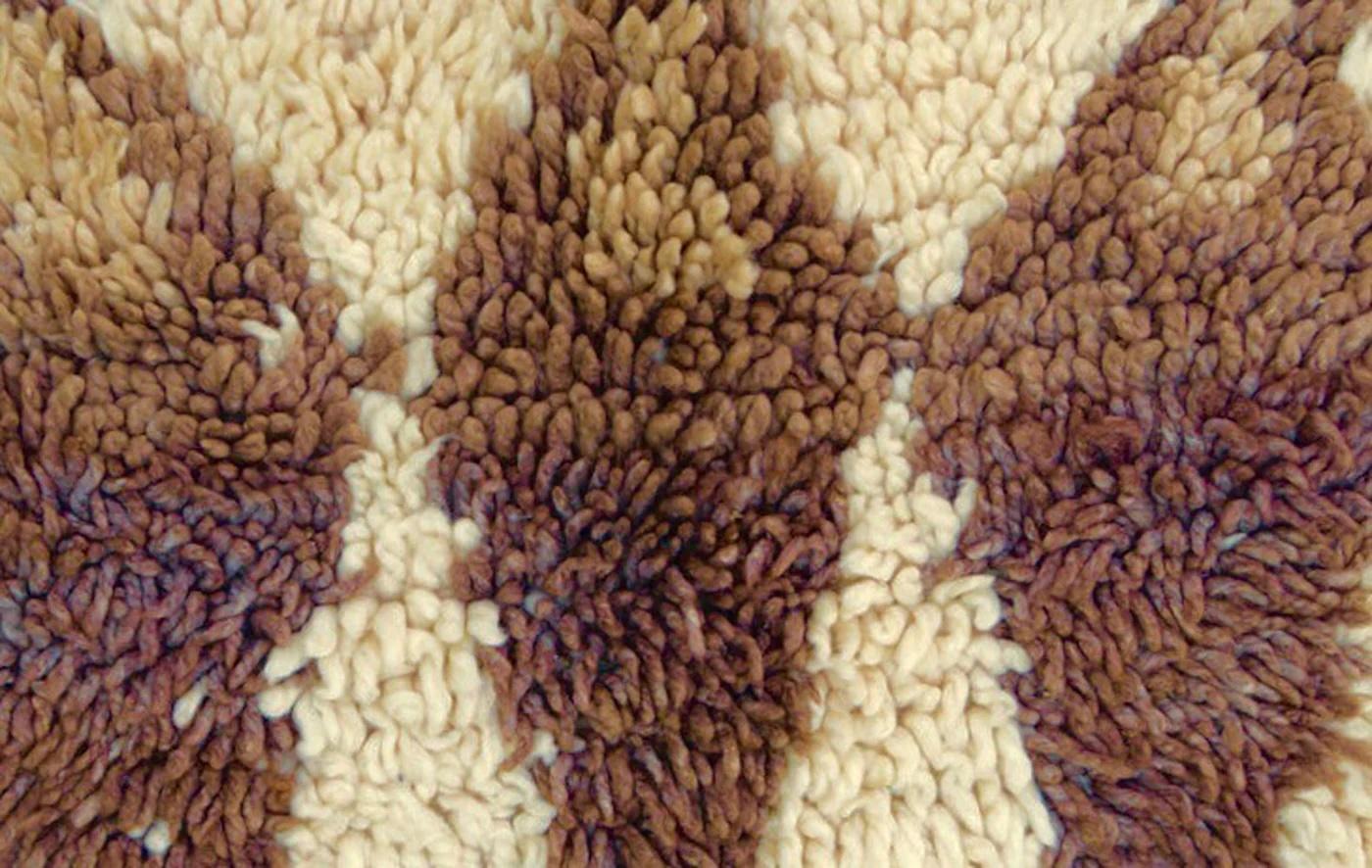 Wool 1980s Moroccan Azilal Rug 3'10 x 5'6 For Sale