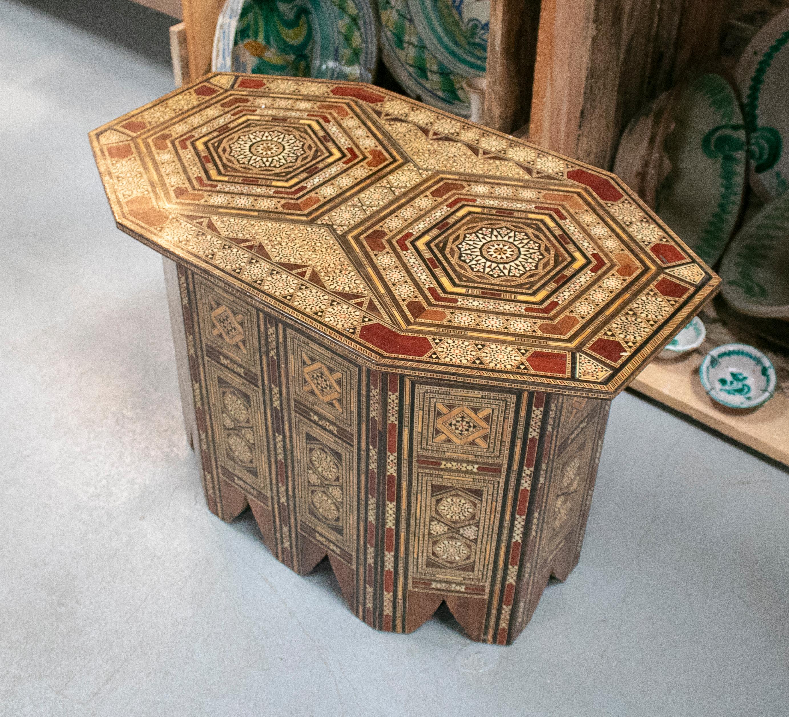 1980s Moroccan Inlay Wooden Table with Ornamental Geometric Decorations In Good Condition In Marbella, ES