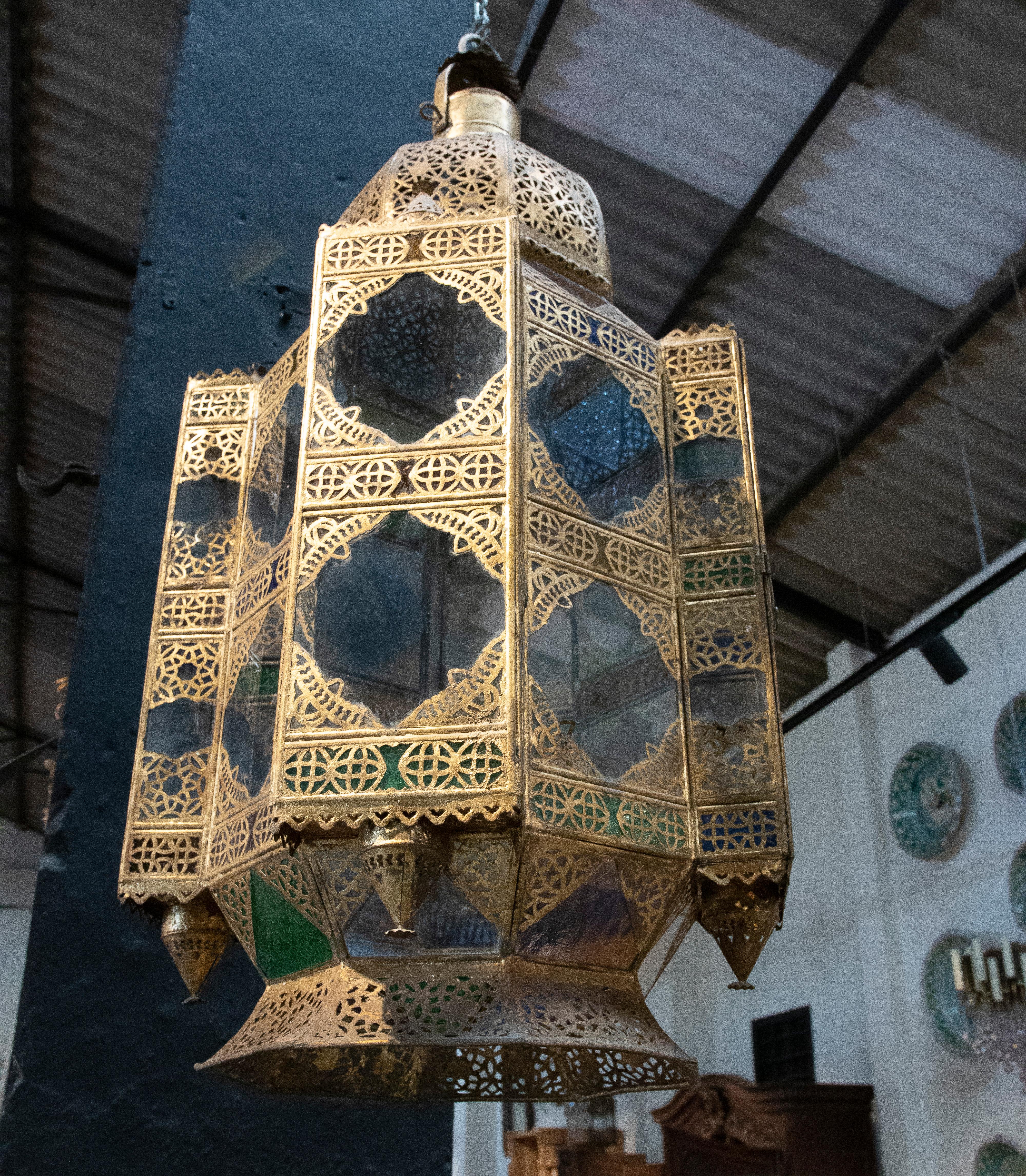 1980s Moroccan Iron Hanging Lantern Lamp w/ Coloured Glass In Good Condition In Marbella, ES