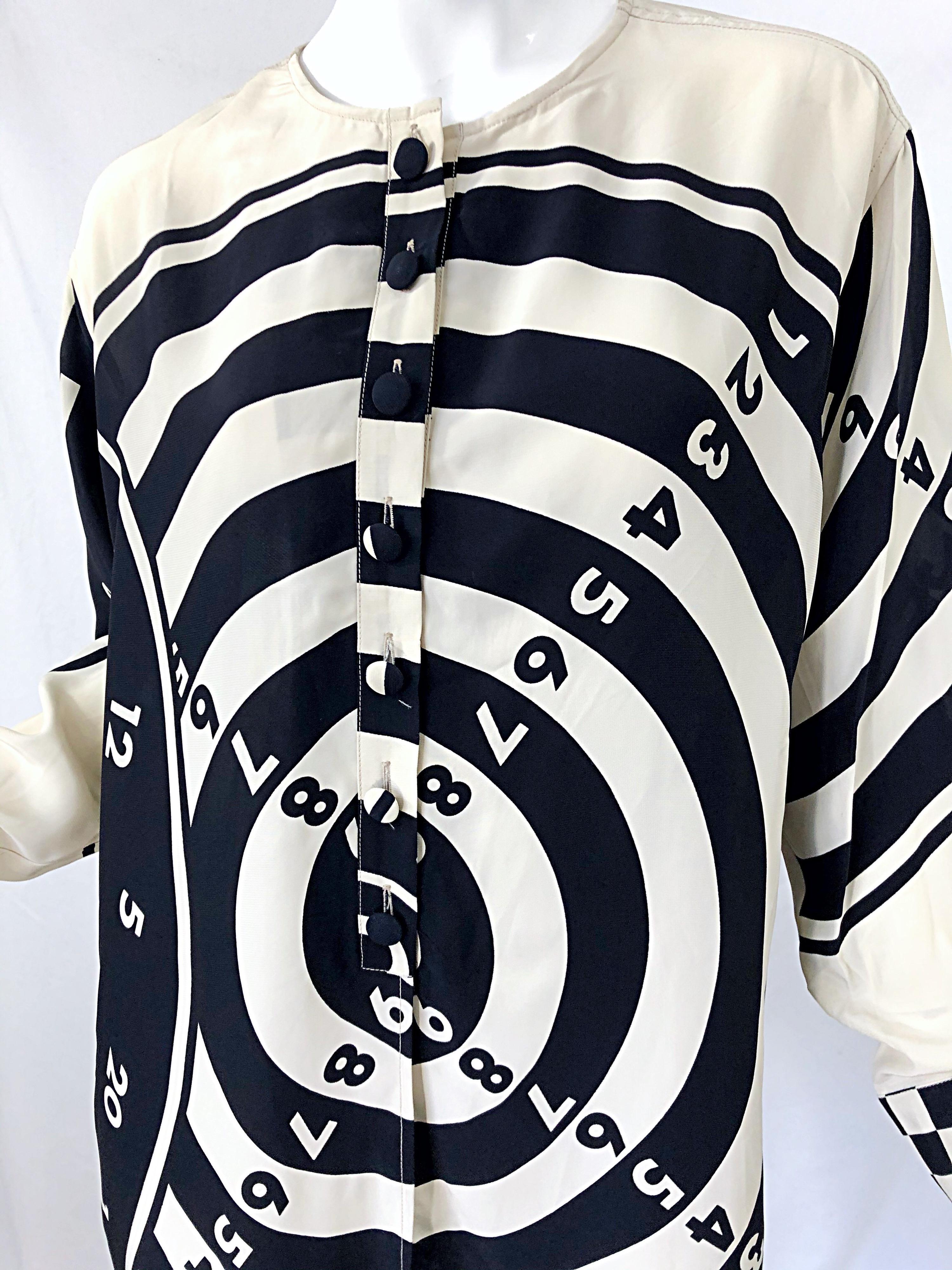 1980er Moschino Cheap & Chic Bullseye Schwarz und Weiß Größe 8 Vintage Tunika Kleid im Angebot 2