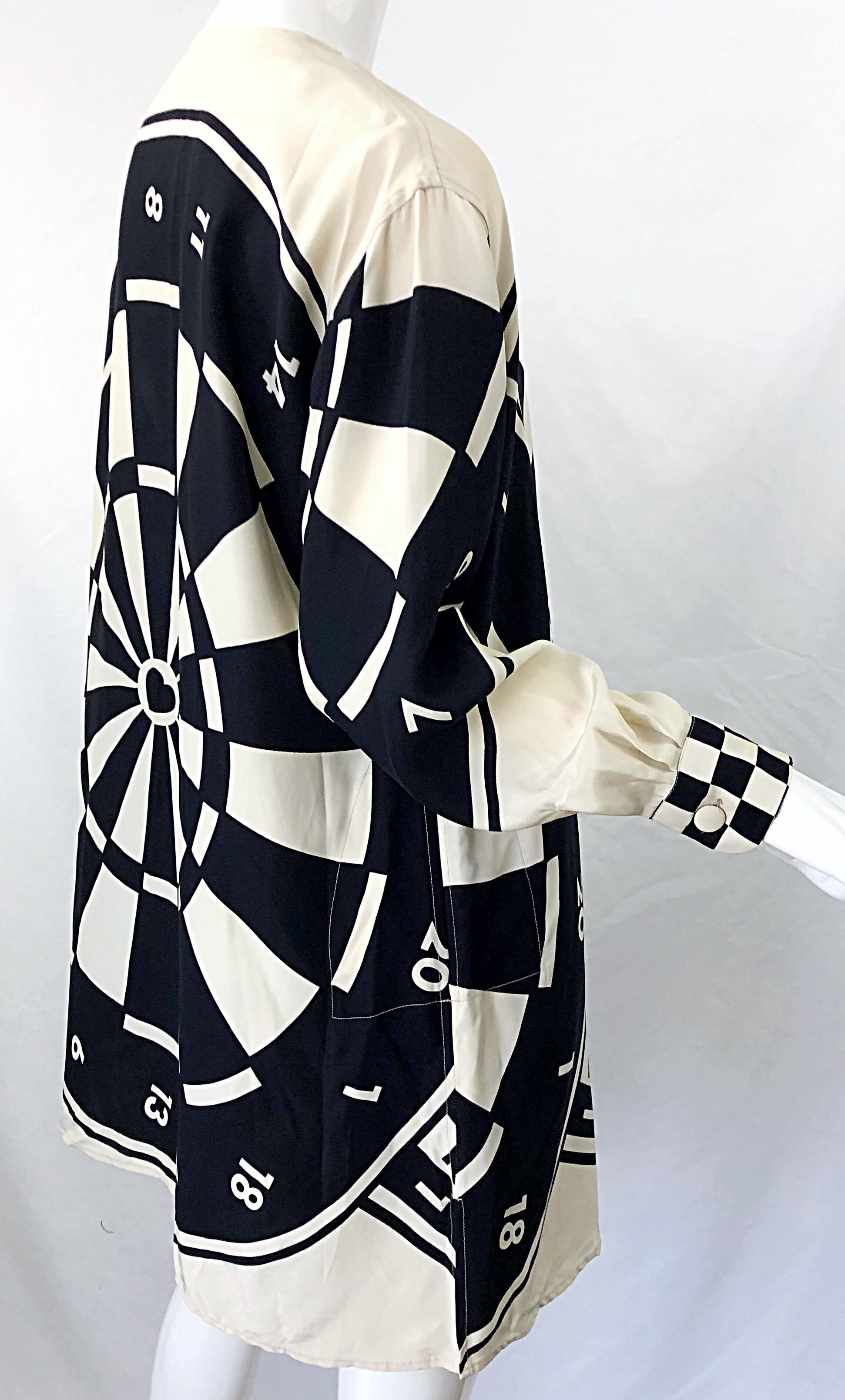 1980er Moschino Cheap & Chic Bullseye Schwarz und Weiß Größe 8 Vintage Tunika Kleid im Angebot 5