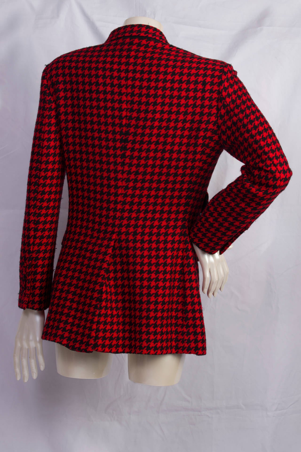 1980s Moschino Couture Pied de Poule red and black jacket In New Condition For Sale In Capri, IT
