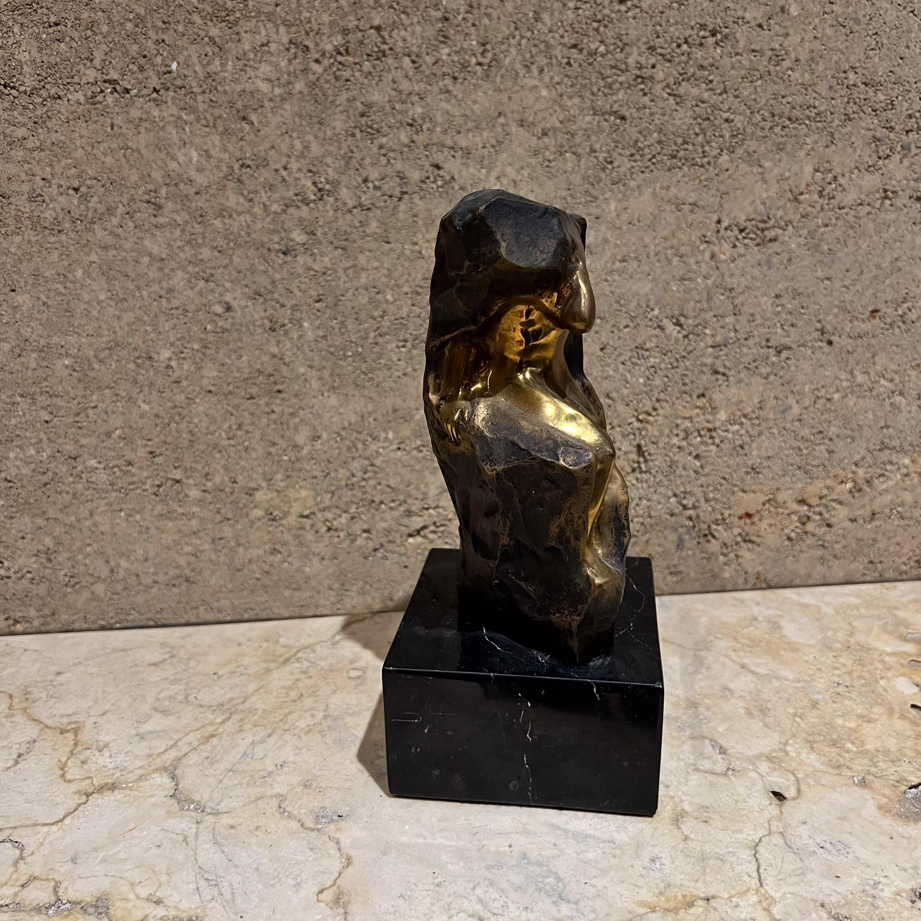 Scultura rocciosa dell'uomo forte in bronzo montata nel 1980 In condizioni buone in vendita a Chula Vista, CA