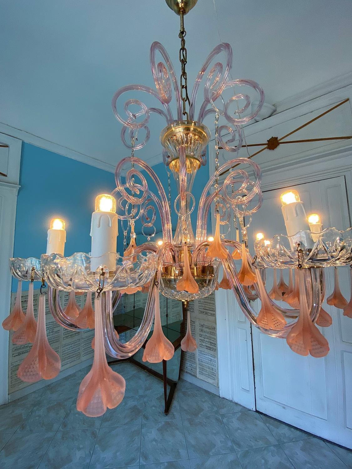 Hand-Crafted 1980s Murano Glass Chandelier with Pink Flowers