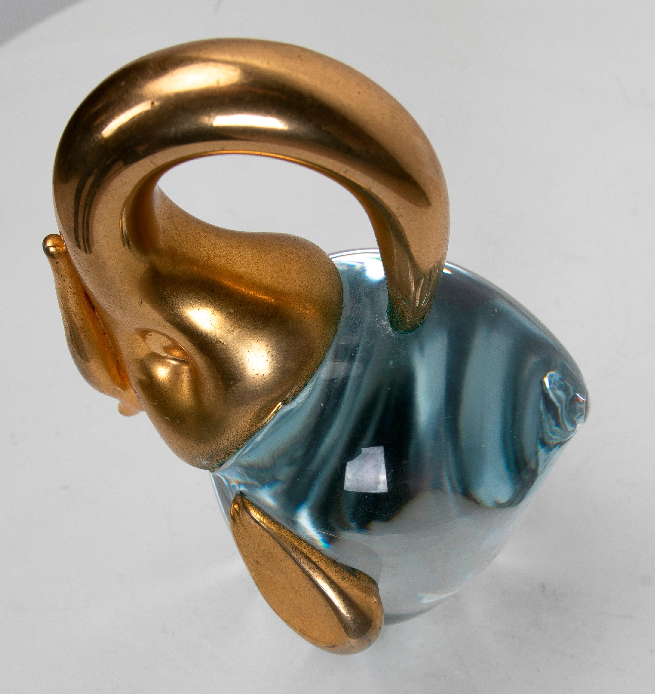 Éléphant en verre de Murano des années 1980 avec décoration en métal en vente 7