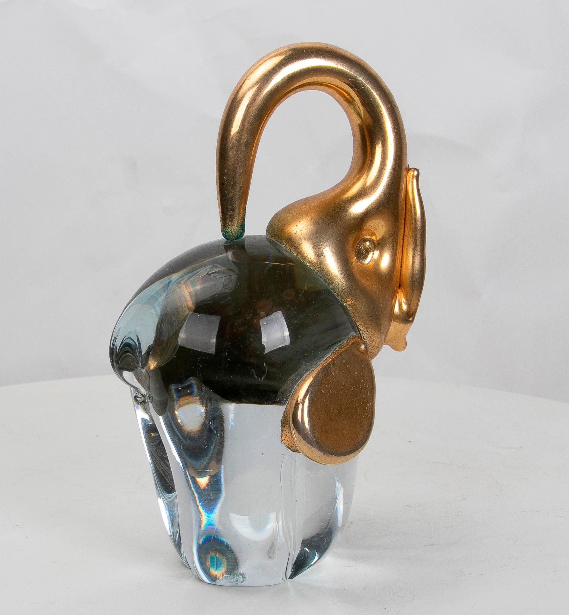 Verre d'art Éléphant en verre de Murano des années 1980 avec décoration en métal en vente