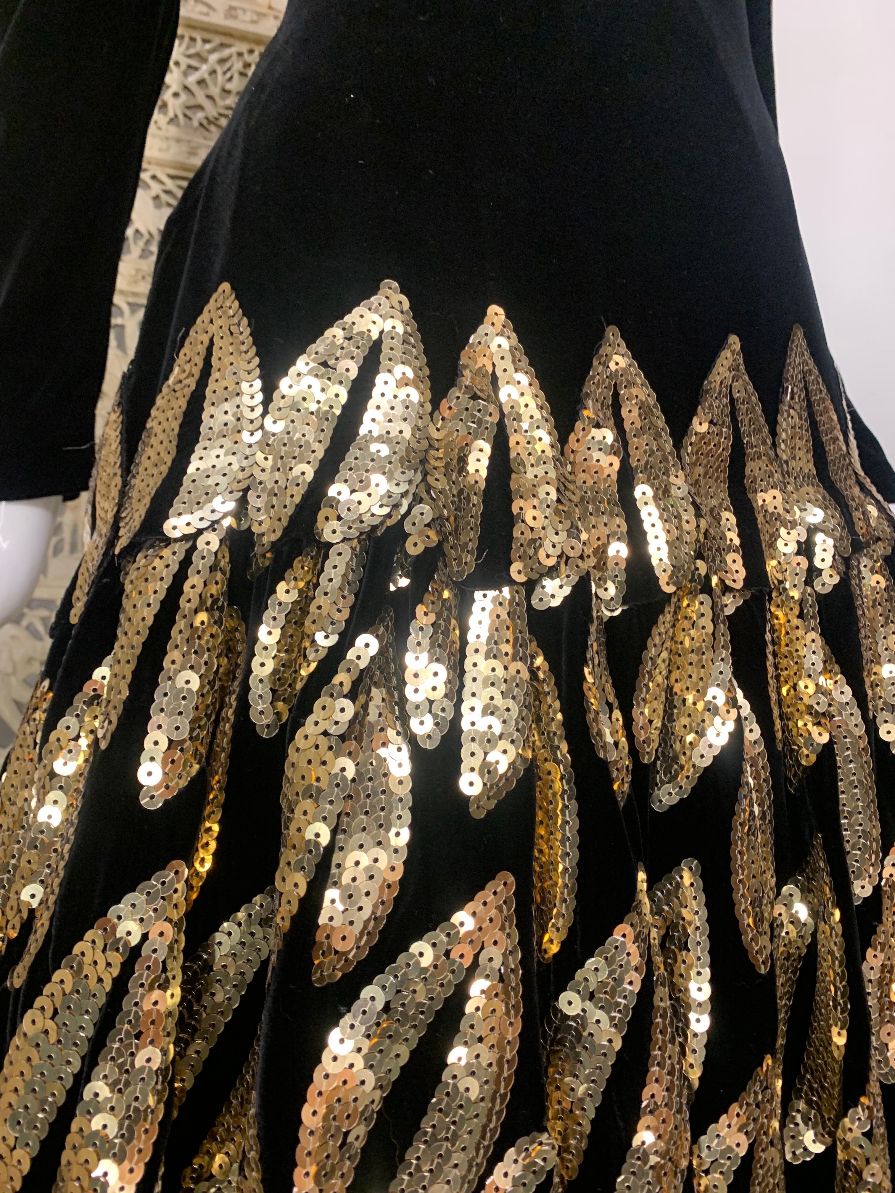 1980s Murray Arbeid - London Black Velvet Gown w Gold Sequin Leaves & Crinoline For Sale 4