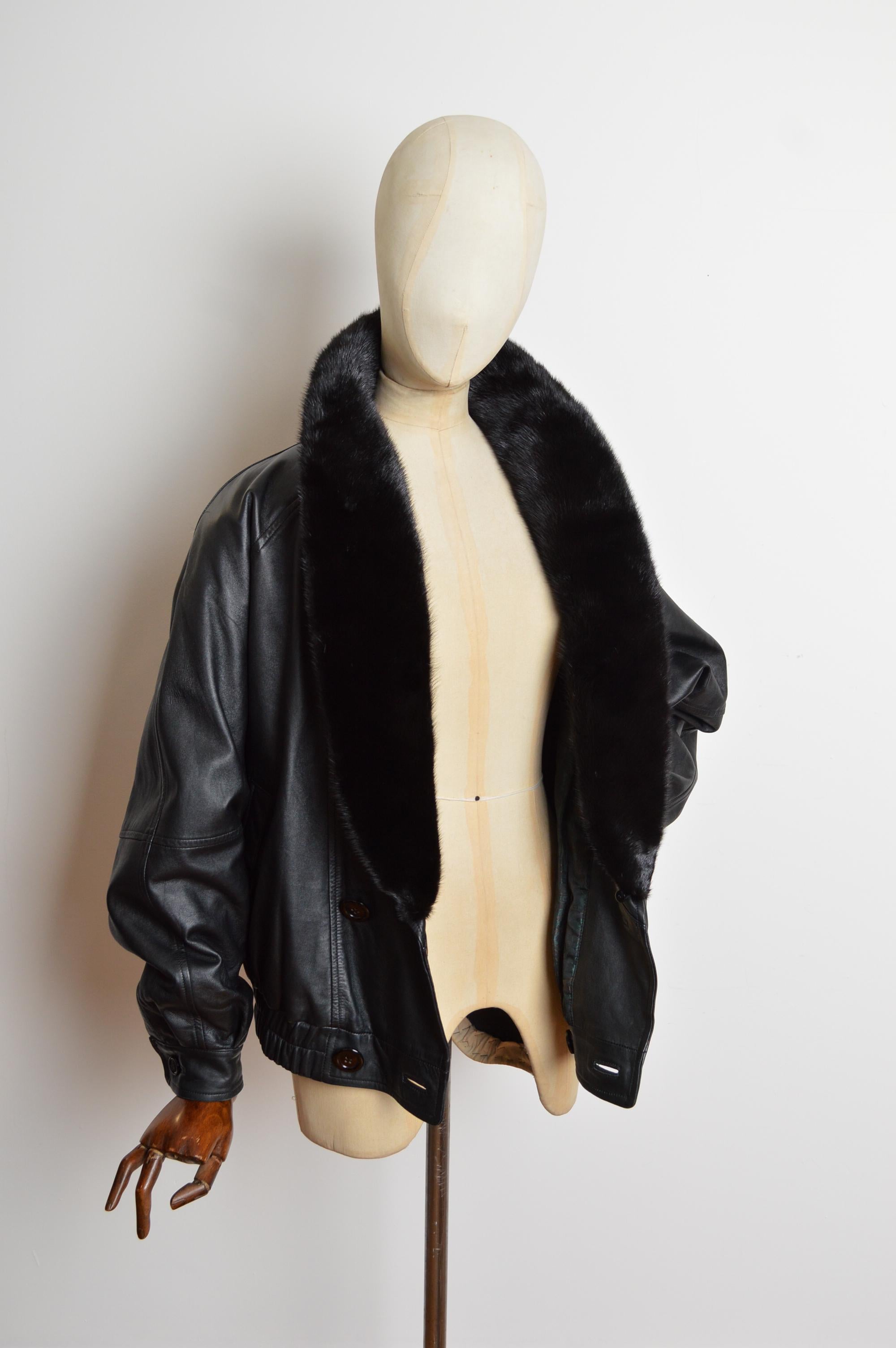 Giacca bomber oversize anni '80 in pelle di nappa e pelliccia di visone, nera e boxy in vendita 1