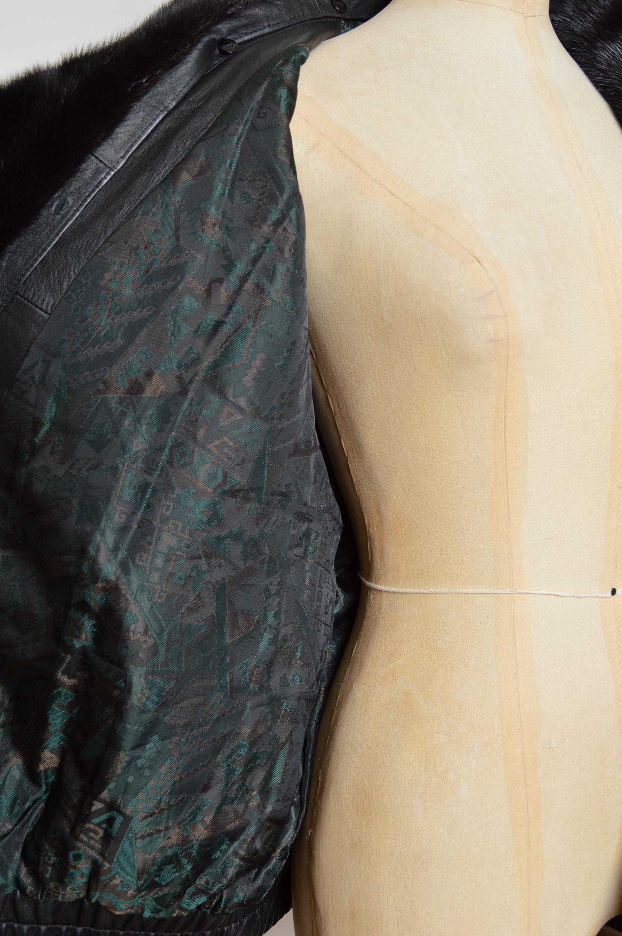 Giacca bomber oversize anni '80 in pelle di nappa e pelliccia di visone, nera e boxy in vendita 2