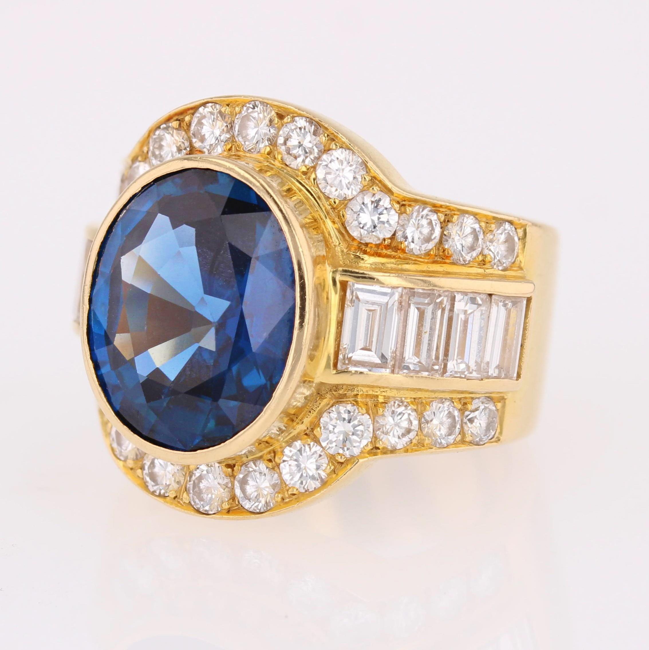 Anillo grande de oro amarillo de 18 quilates con zafiro natural de Camboya de los años 80 en venta 2