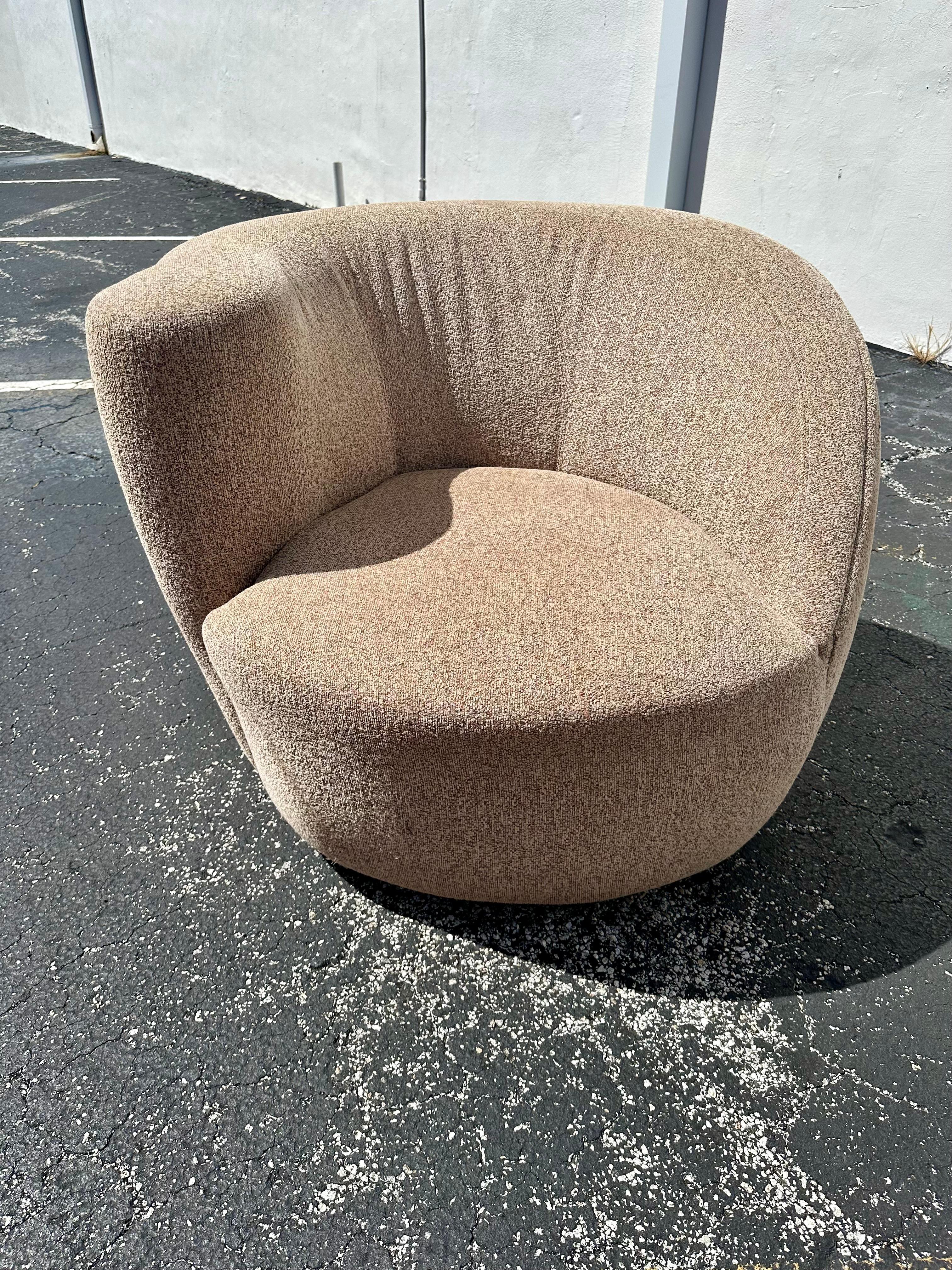 1980er Jahre Nautilus Weiman Skulpturale Drehstühle aus Tweedy im Stil von Nautilus, 2er-Set (Ende des 20. Jahrhunderts) im Angebot