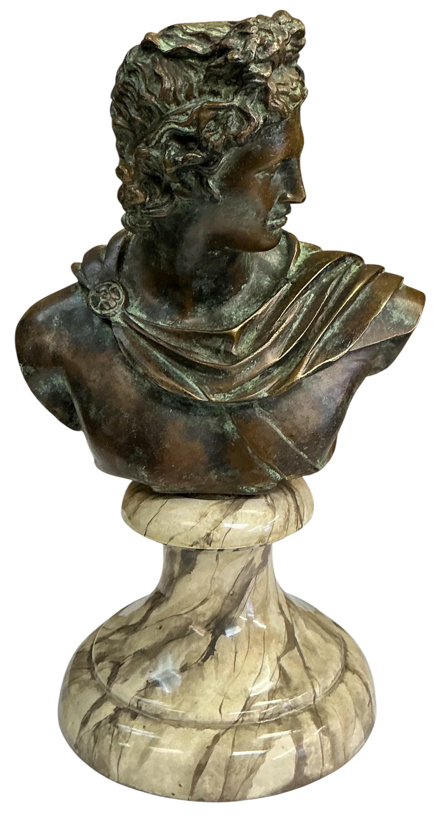 Busto de bronce neoclásico grecorromano Maitland-Smith de los años 80 / Base de mármol - David en venta 3