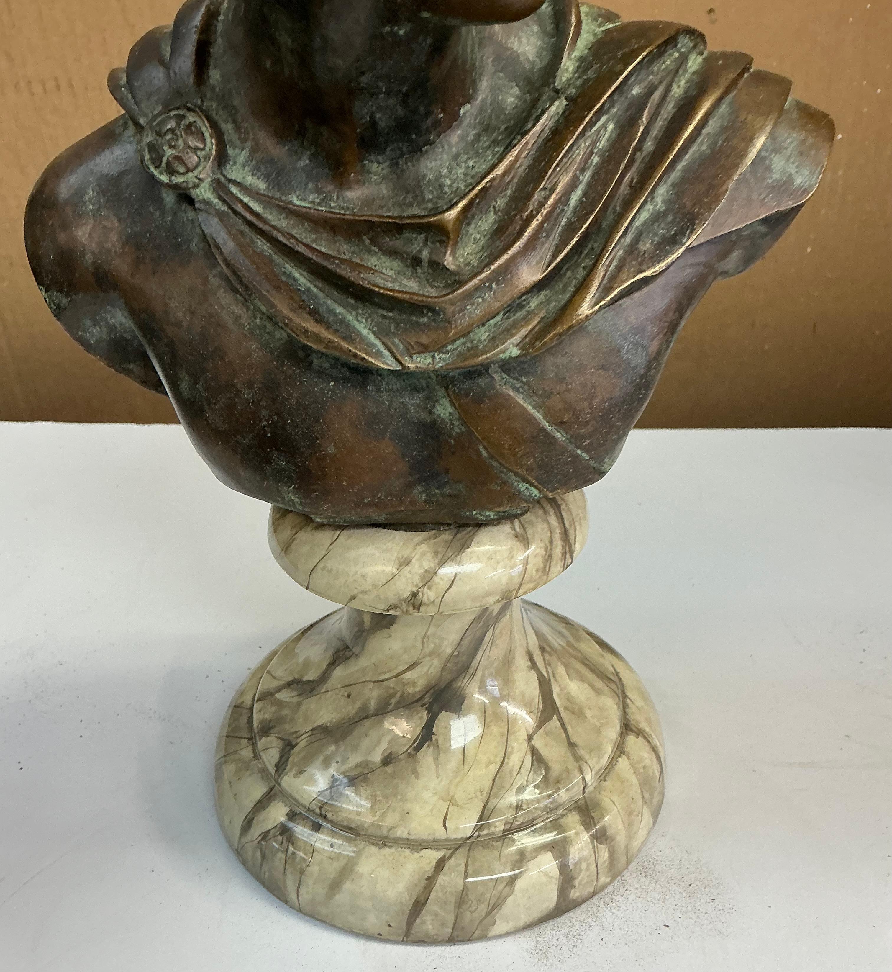 Busto de bronce neoclásico grecorromano Maitland-Smith de los años 80 / Base de mármol - David Bronce en venta