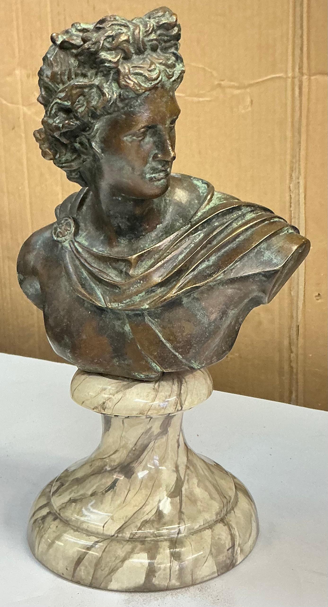 Busto de bronce neoclásico grecorromano Maitland-Smith de los años 80 / Base de mármol - David en venta 1