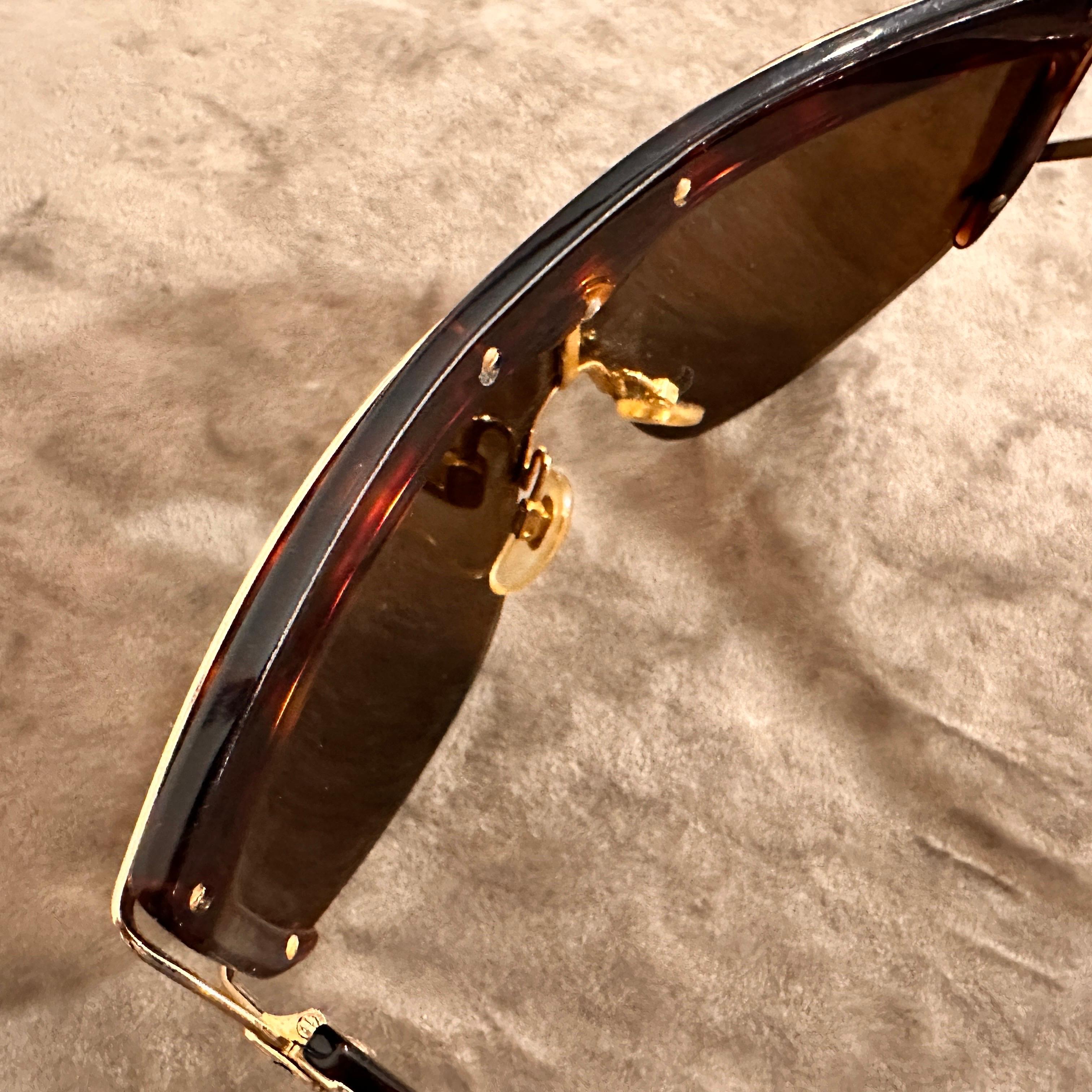 1980s Never Worn Bold Valentino Tortoiseshell Shield Oversized Sunglasses For Sale 2