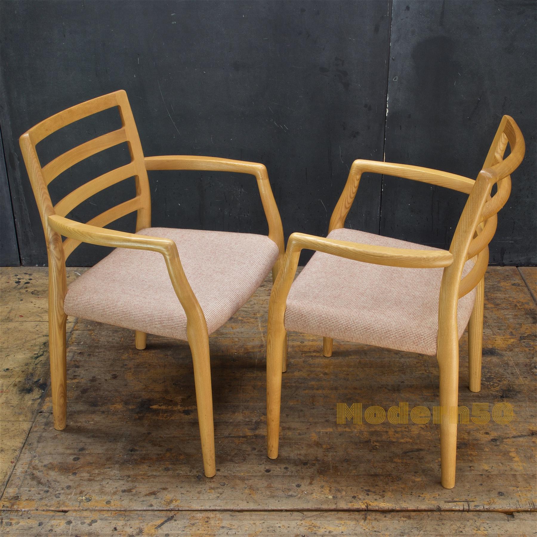 Lacquered 8 Scandinavian Upholstered Dining Chair Danish Mid-Century Modern Cabin Chalet For Sale