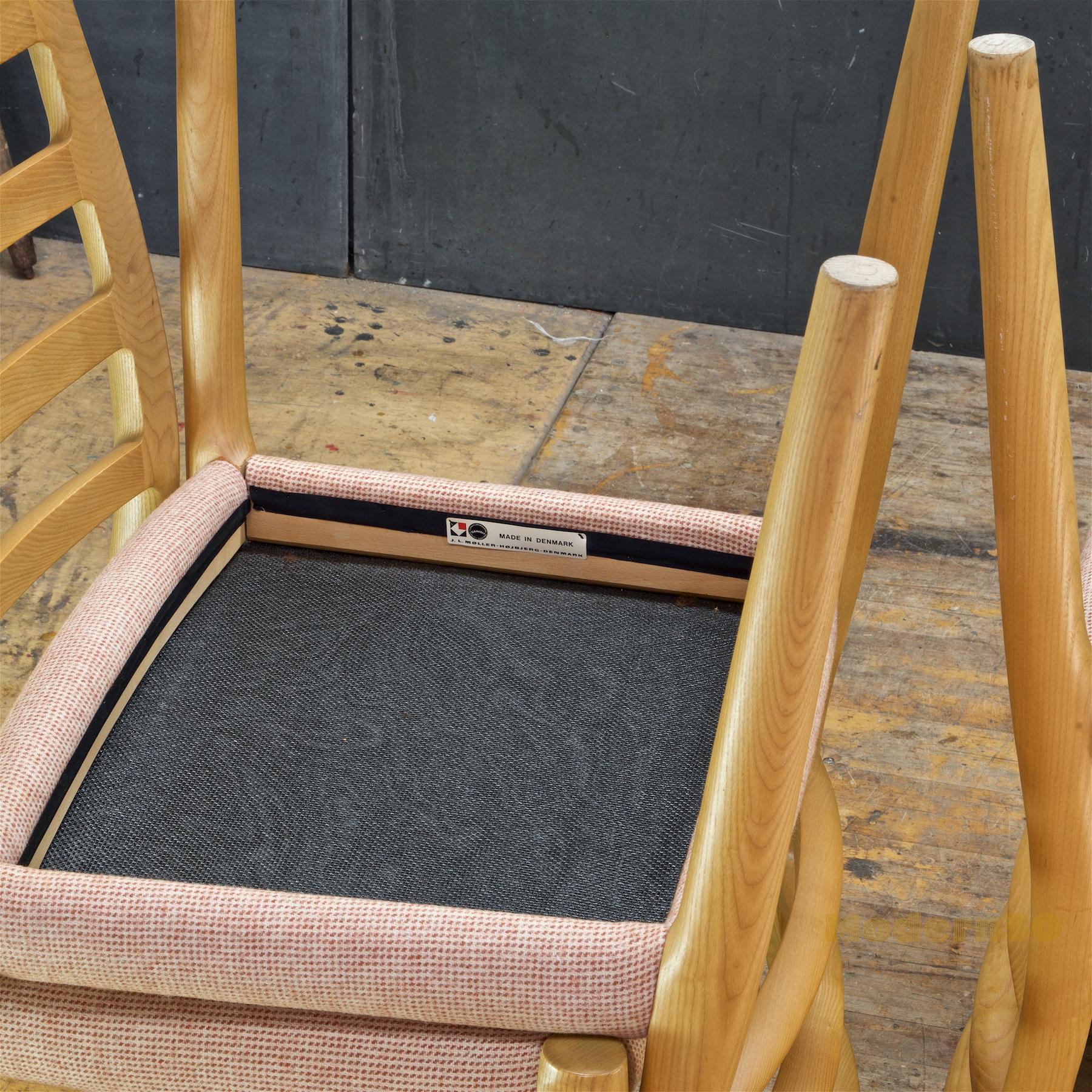 Late 20th Century 8 Scandinavian Upholstered Dining Chair Danish Mid-Century Modern Cabin Chalet For Sale