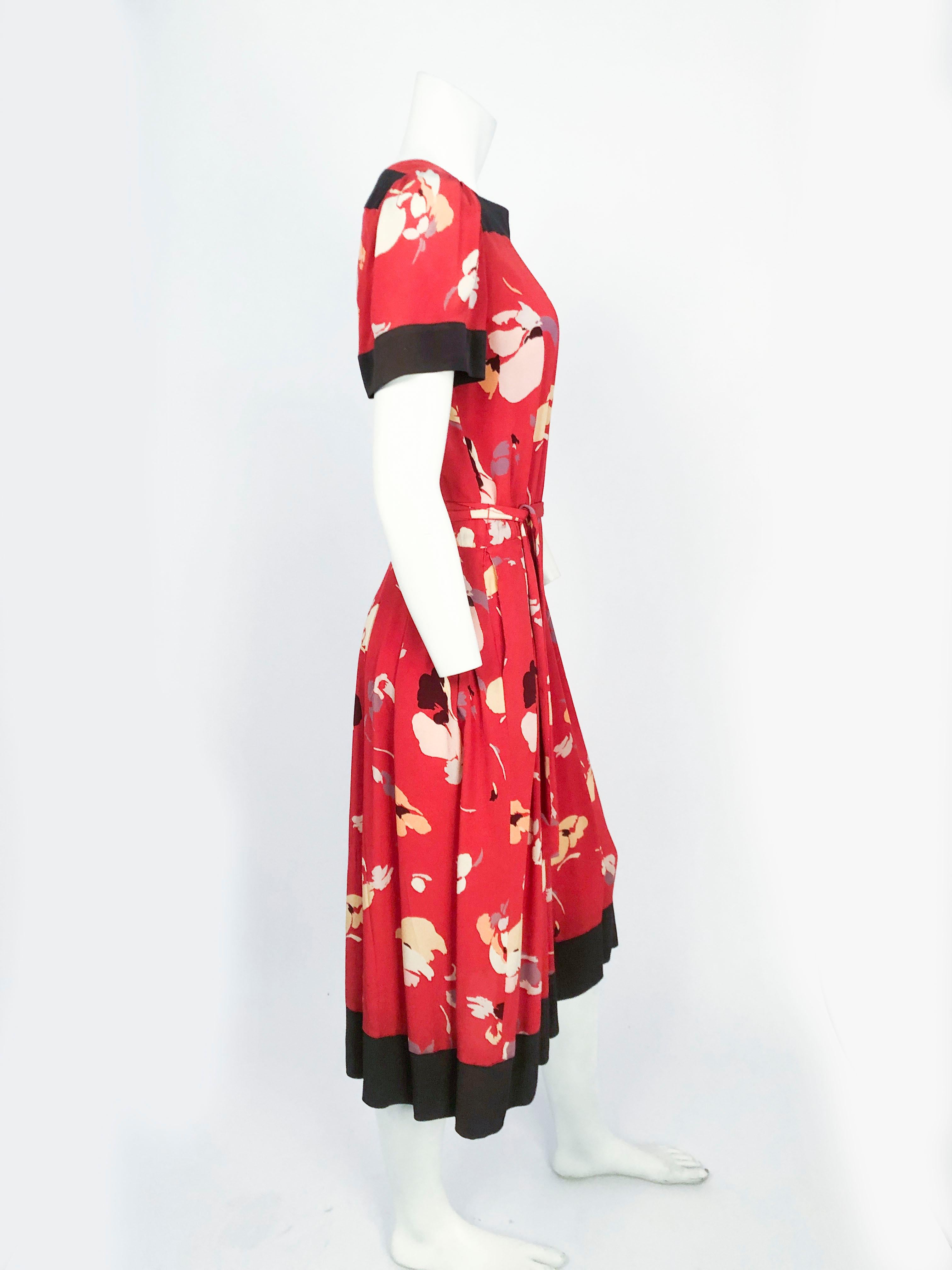 1980s Nipon Red Printed Dress With Impressionist Pattern For Sale 1