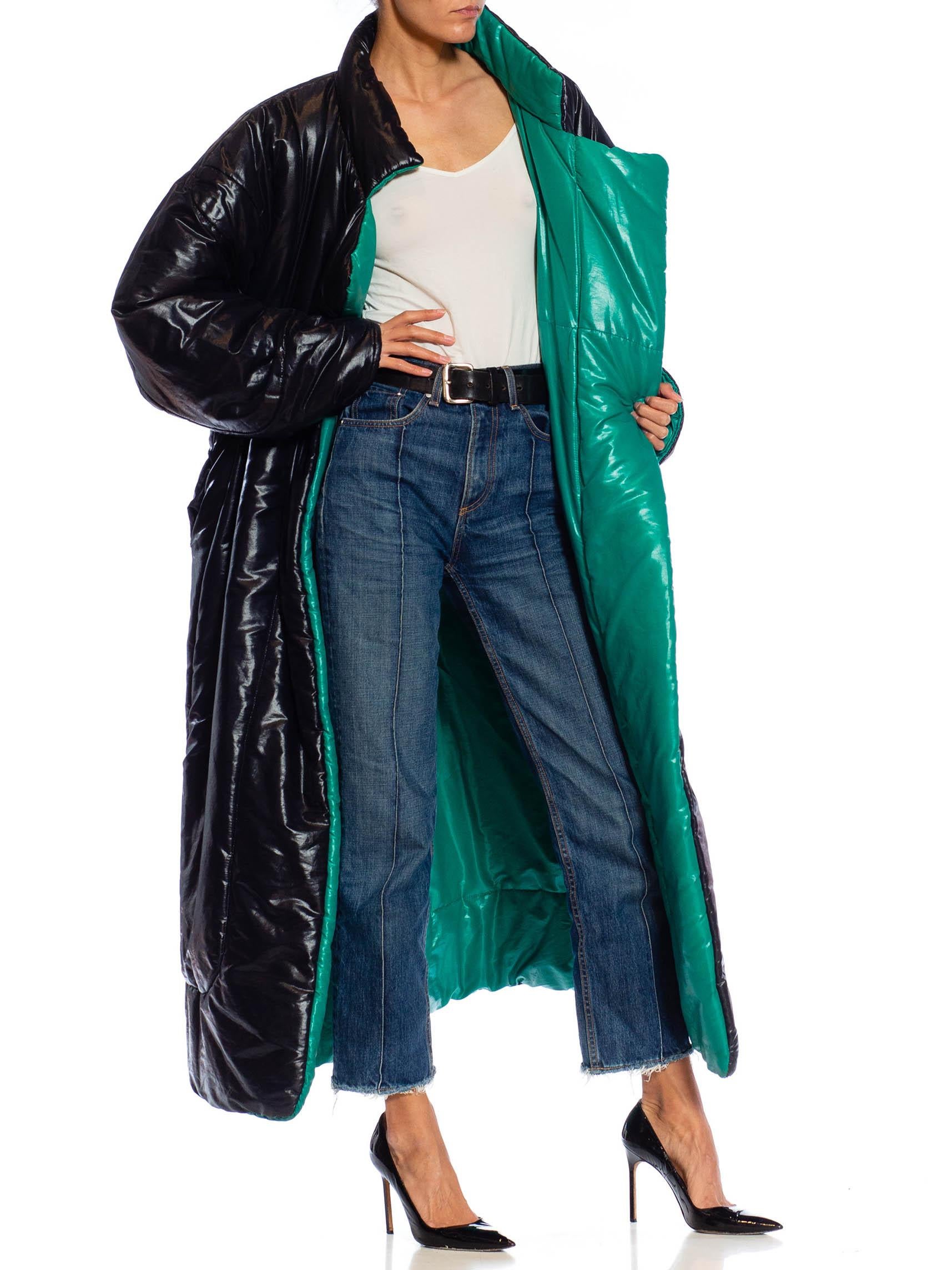 Women's 1980S NORMA KAMALI Black & Green Nylon Sleeping Bag Coat For Sale