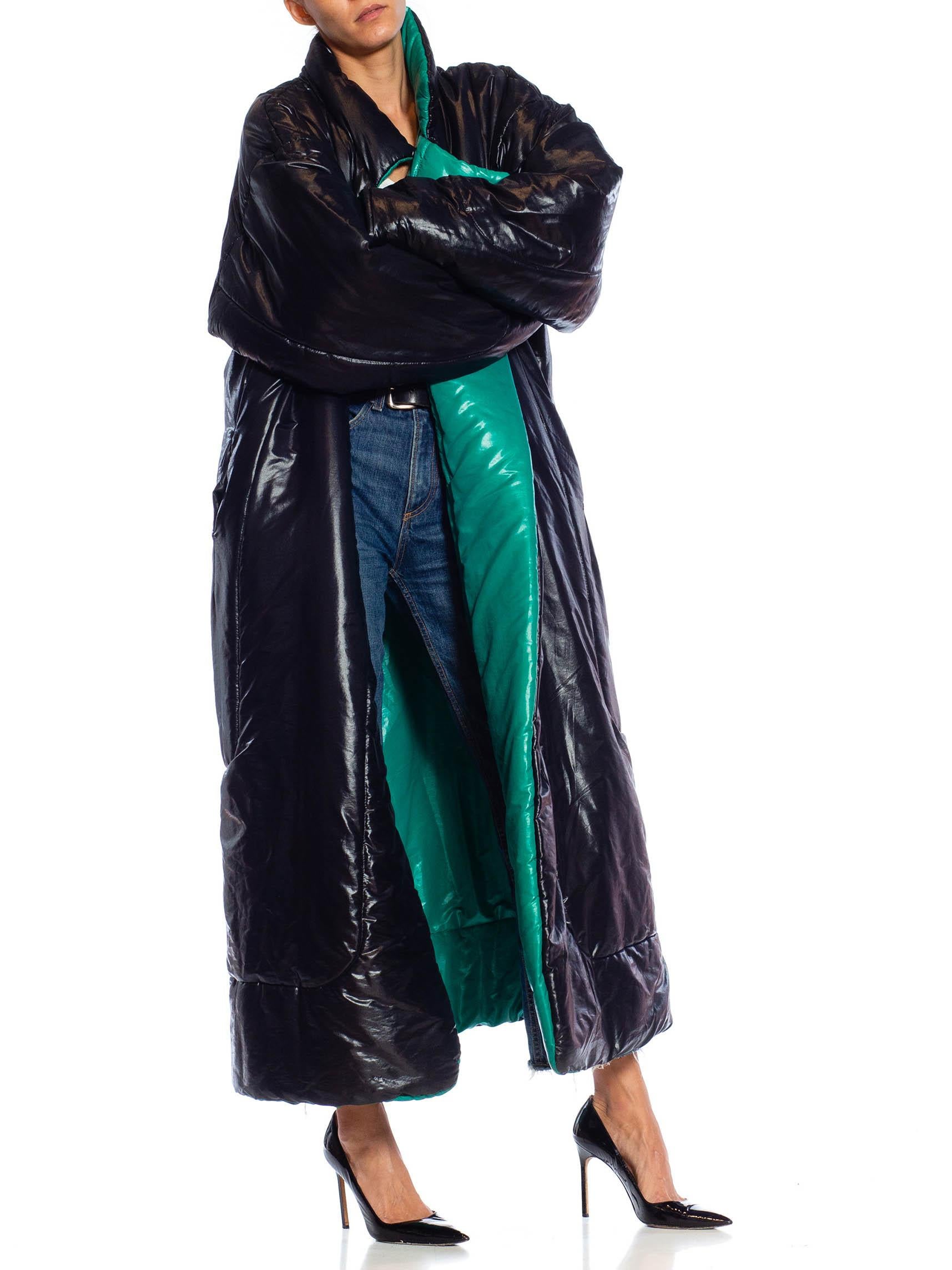 1980S NORMA KAMALI Black & Green Nylon Sleeping Bag Coat For Sale 3