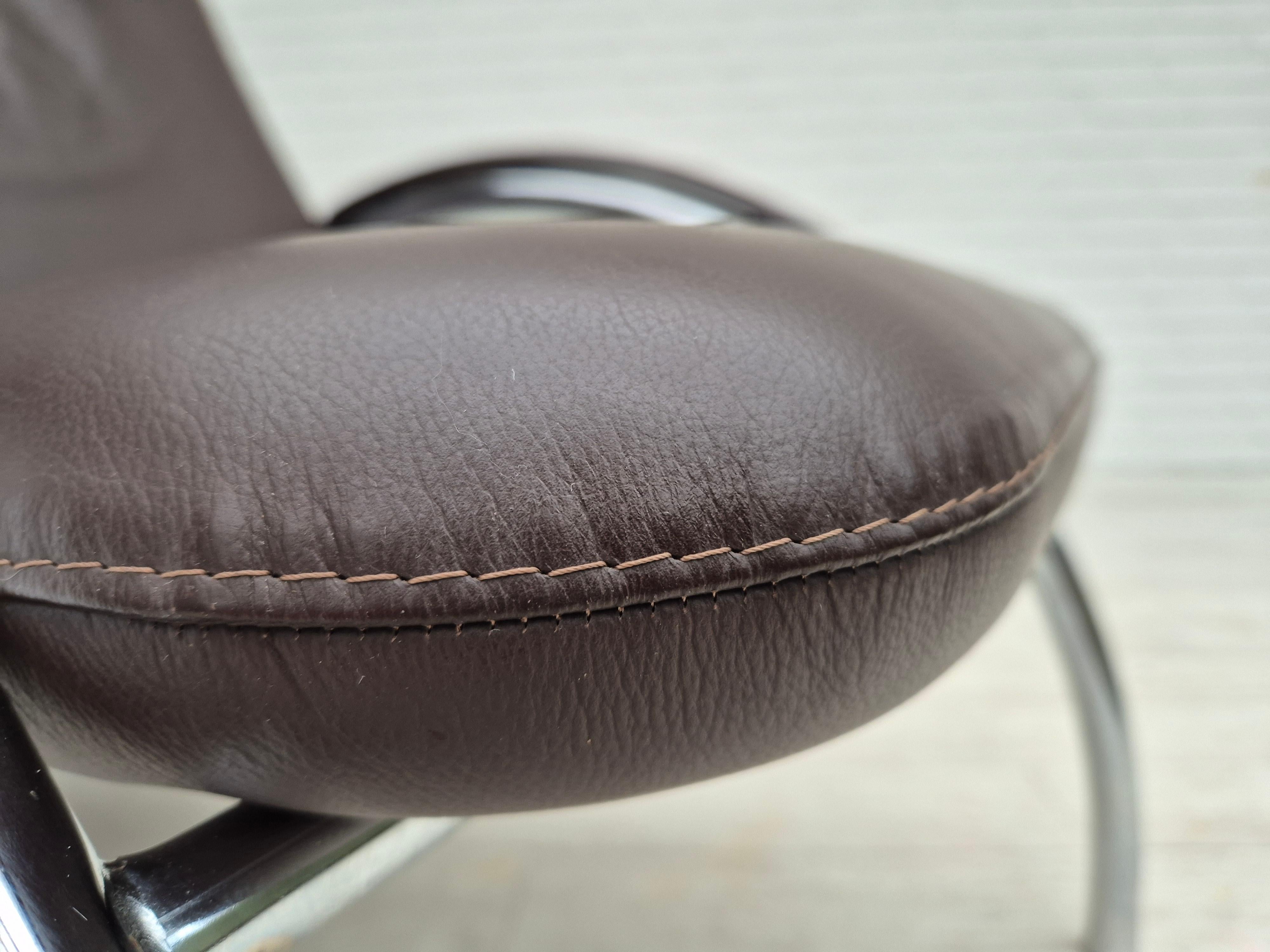 Anni '80, design norvegese di Ingmar Relling, poltrona reclinabile 