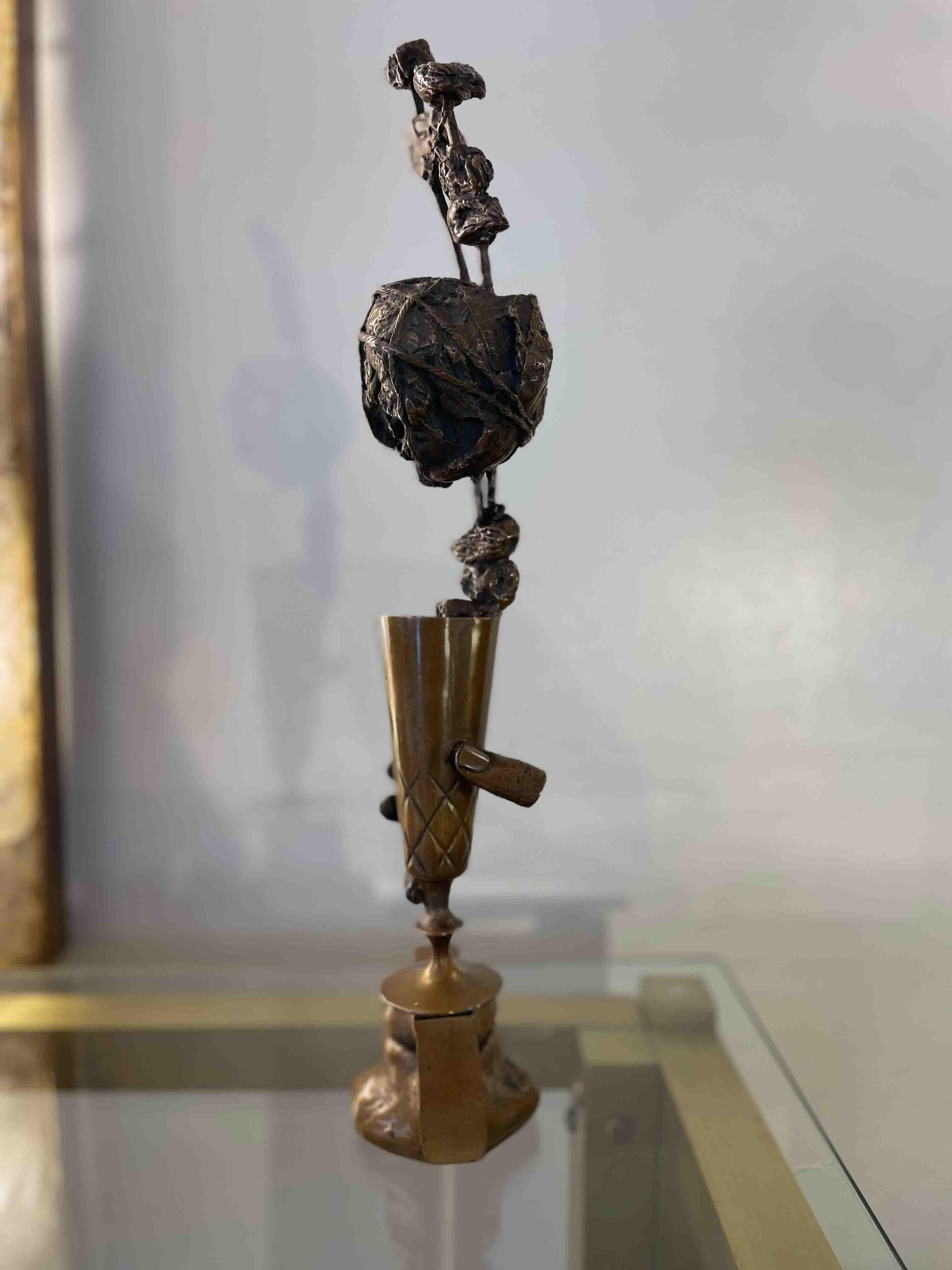 1980 Novello Finotti Cin Cin avec Figues Sculpture en bronze H 47cm en vente 9