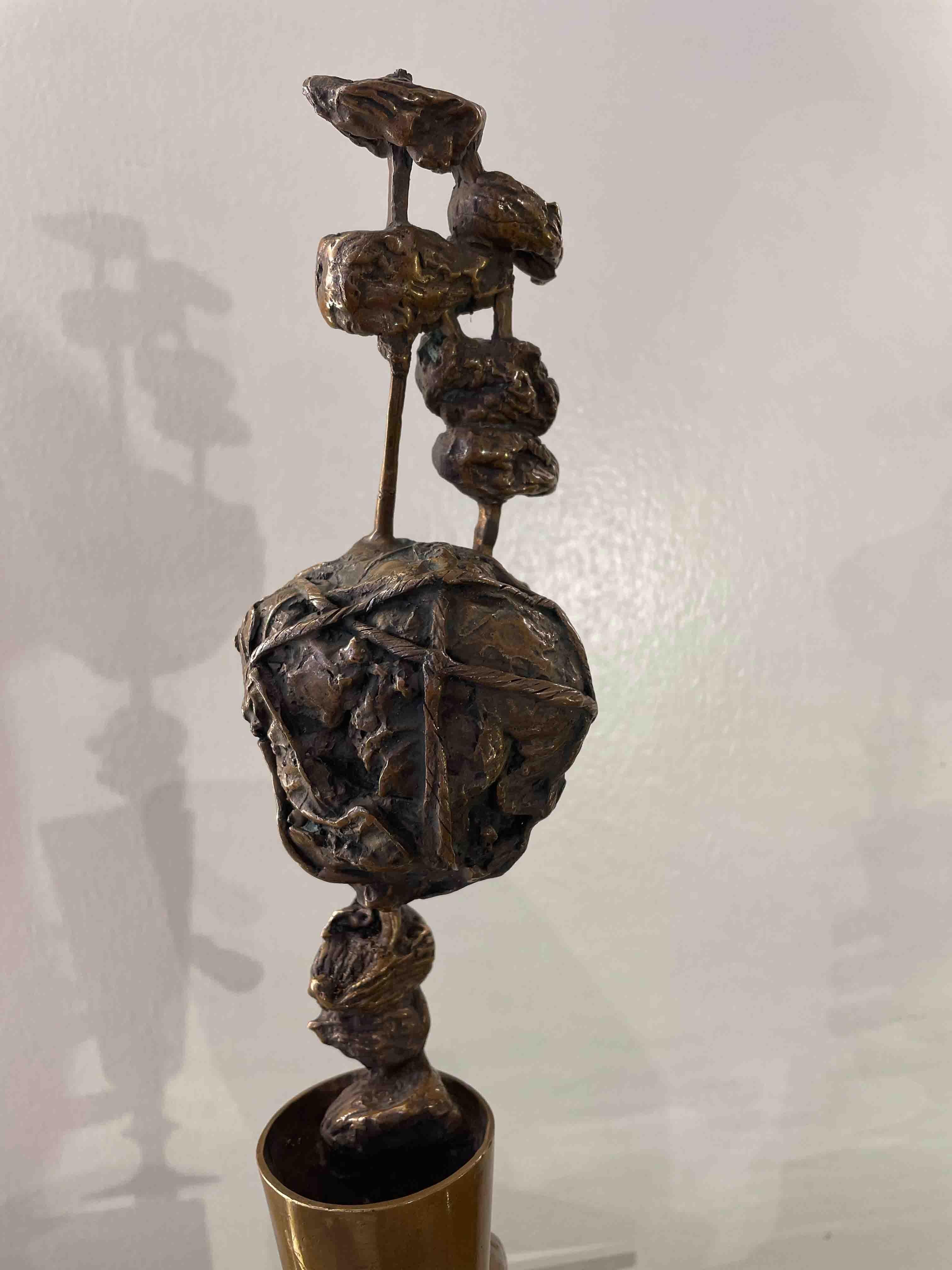 Bronze 1980 Novello Finotti Cin Cin avec Figues Sculpture en bronze H 47cm en vente