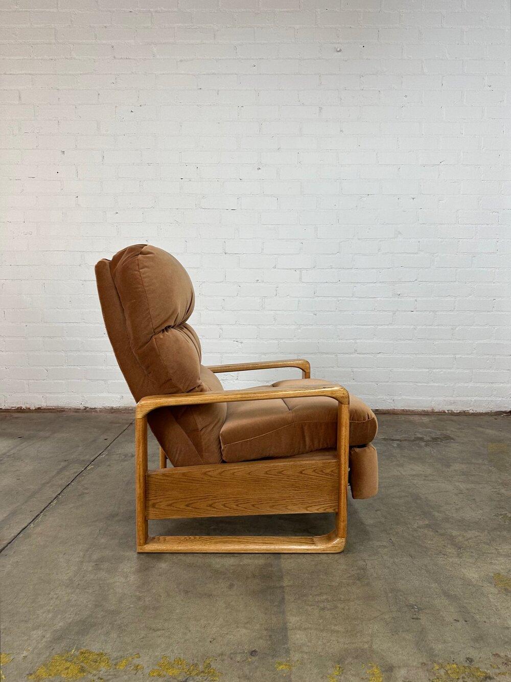 Mid-Century Modern 1980s Oak Lounge Chair in Blush Velvet