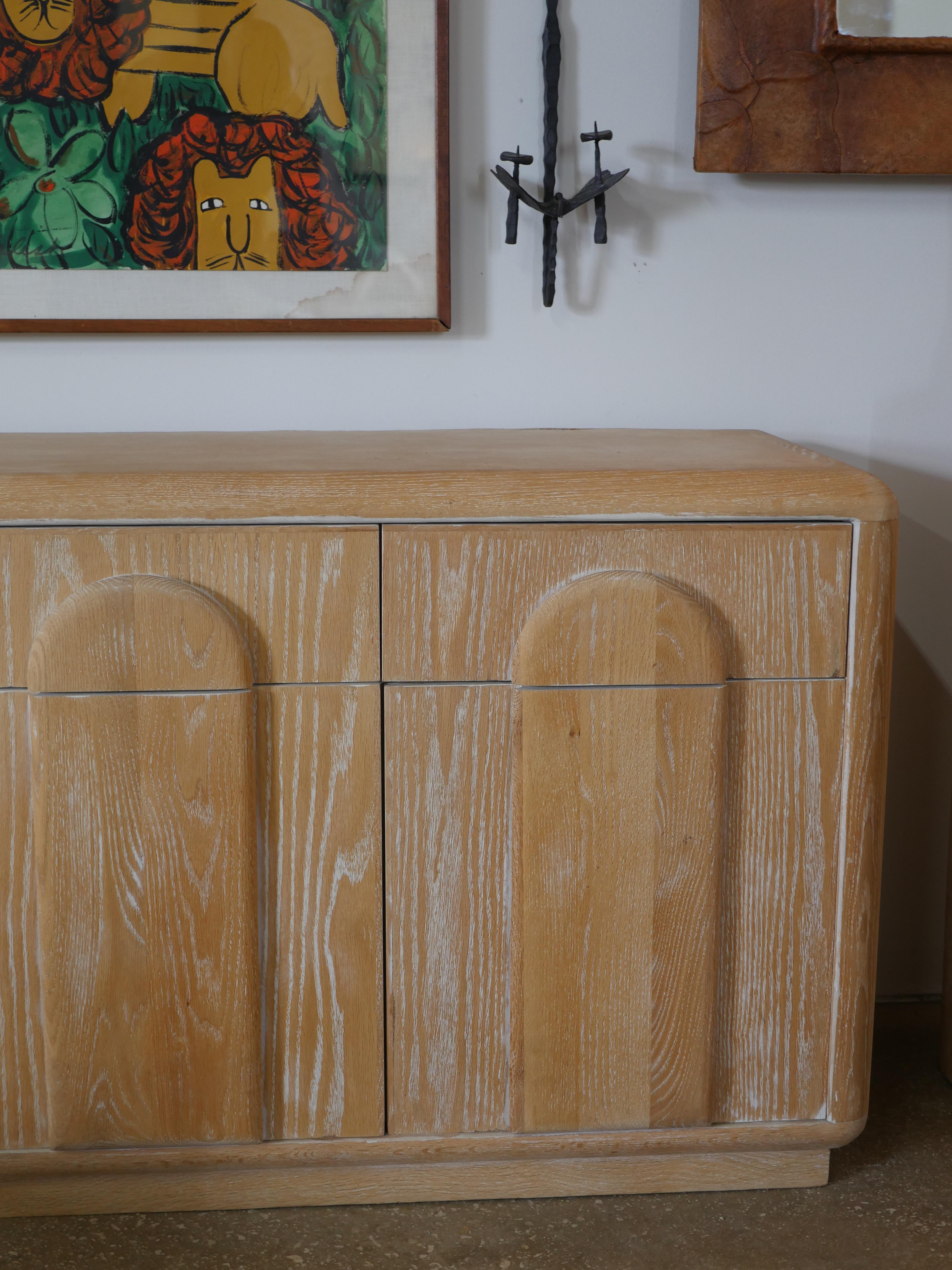 Late 20th Century 1980s Oak Wood Sideboard  For Sale