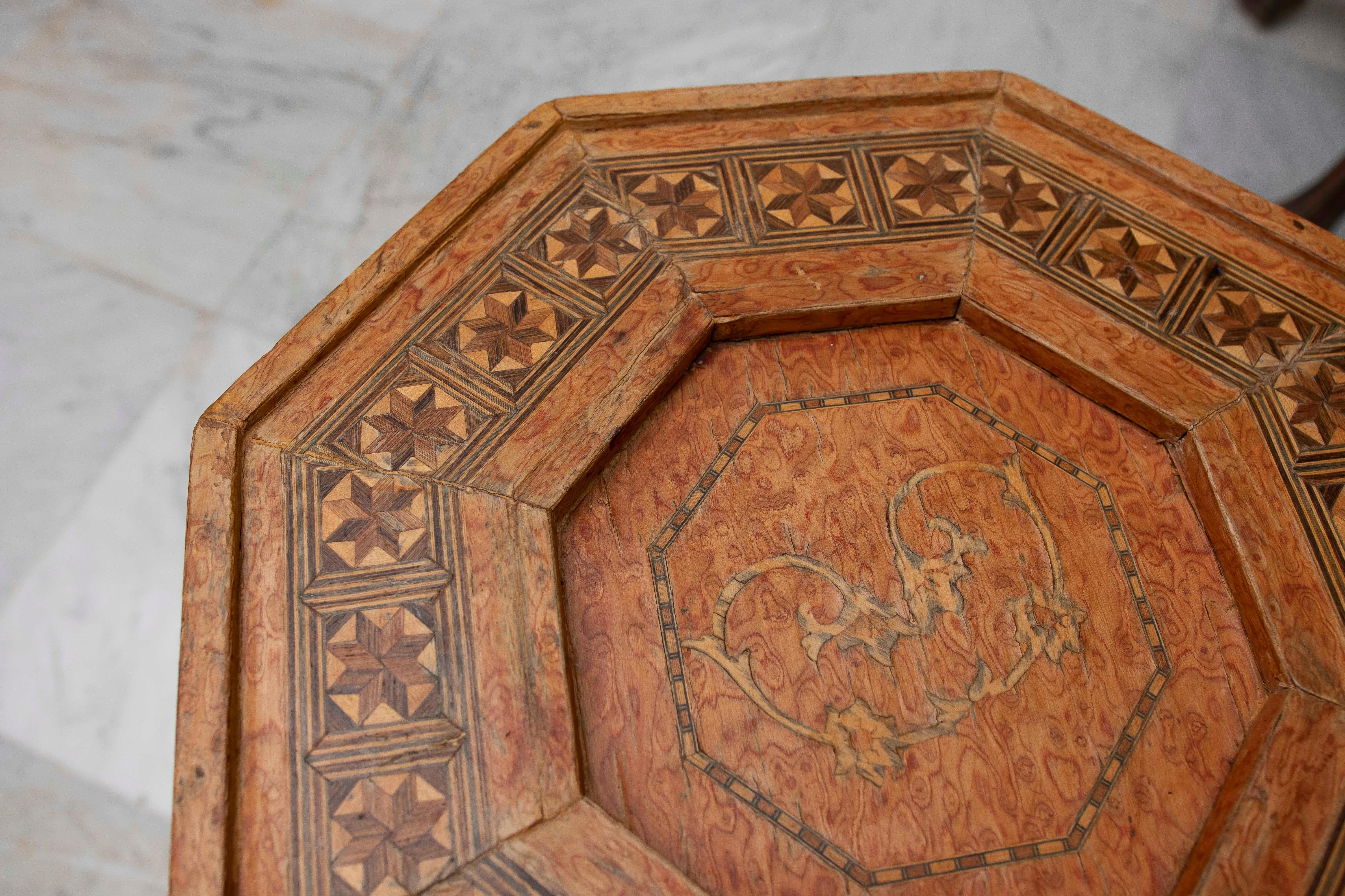 1980s Octagonal Wooden Side Table with Inlaid. For Sale 6