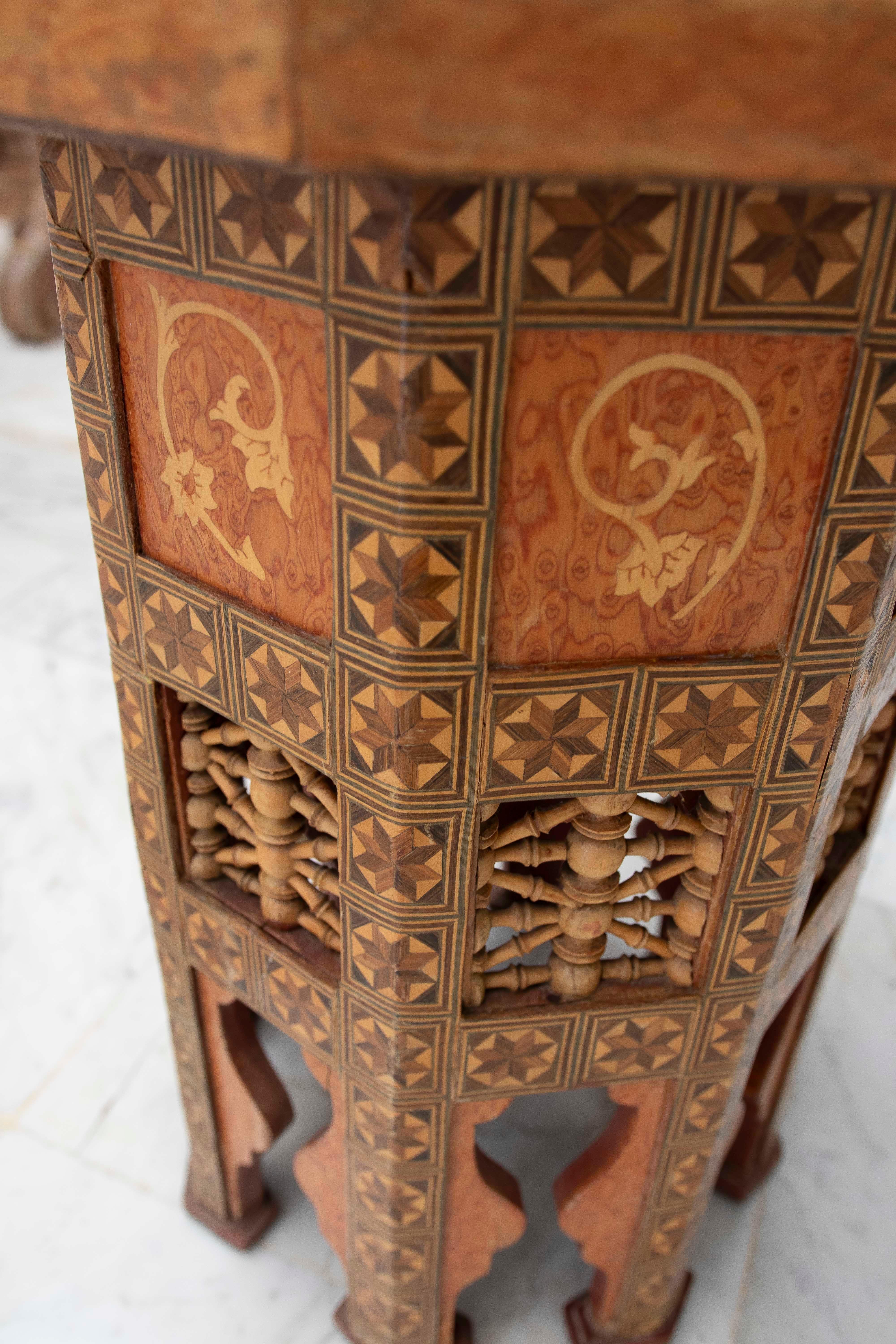 1980s Octagonal Wooden Side Table with Inlaid. For Sale 8