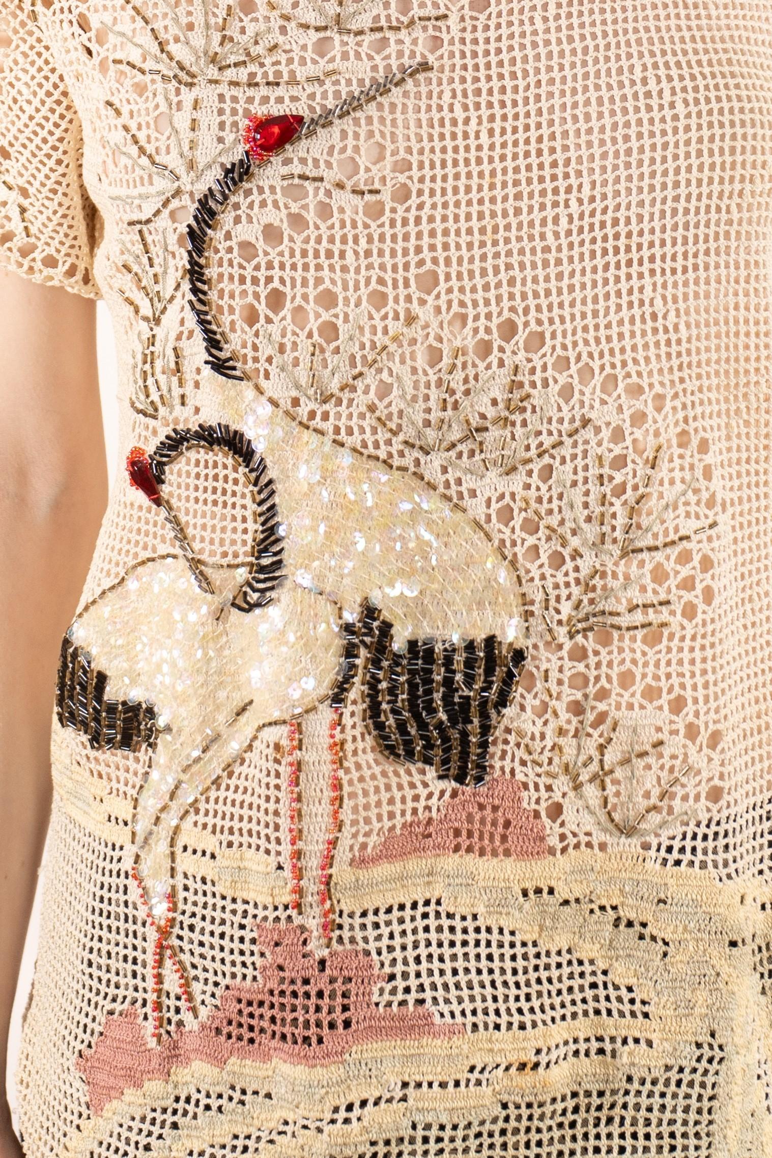 1980S Off White Hand Beaded Cotton Crochet Lace Crane Top (Top de grue en coton crocheté perlé à la main) en vente 6